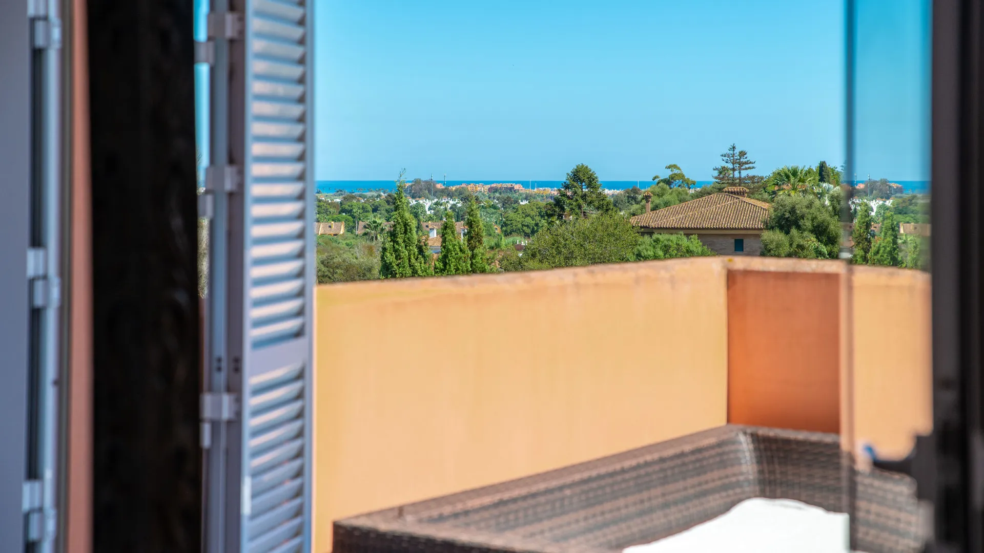 Zona B, villa de 5 dormitorios en venta