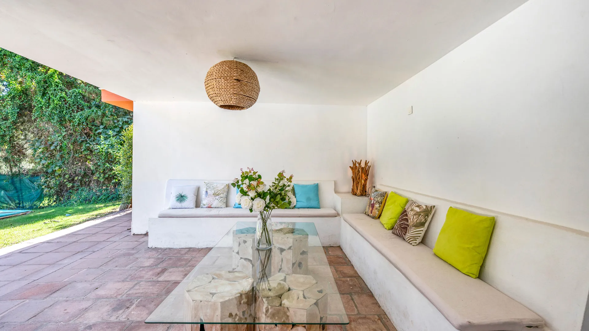 Zona B, villa de 5 dormitorios en venta