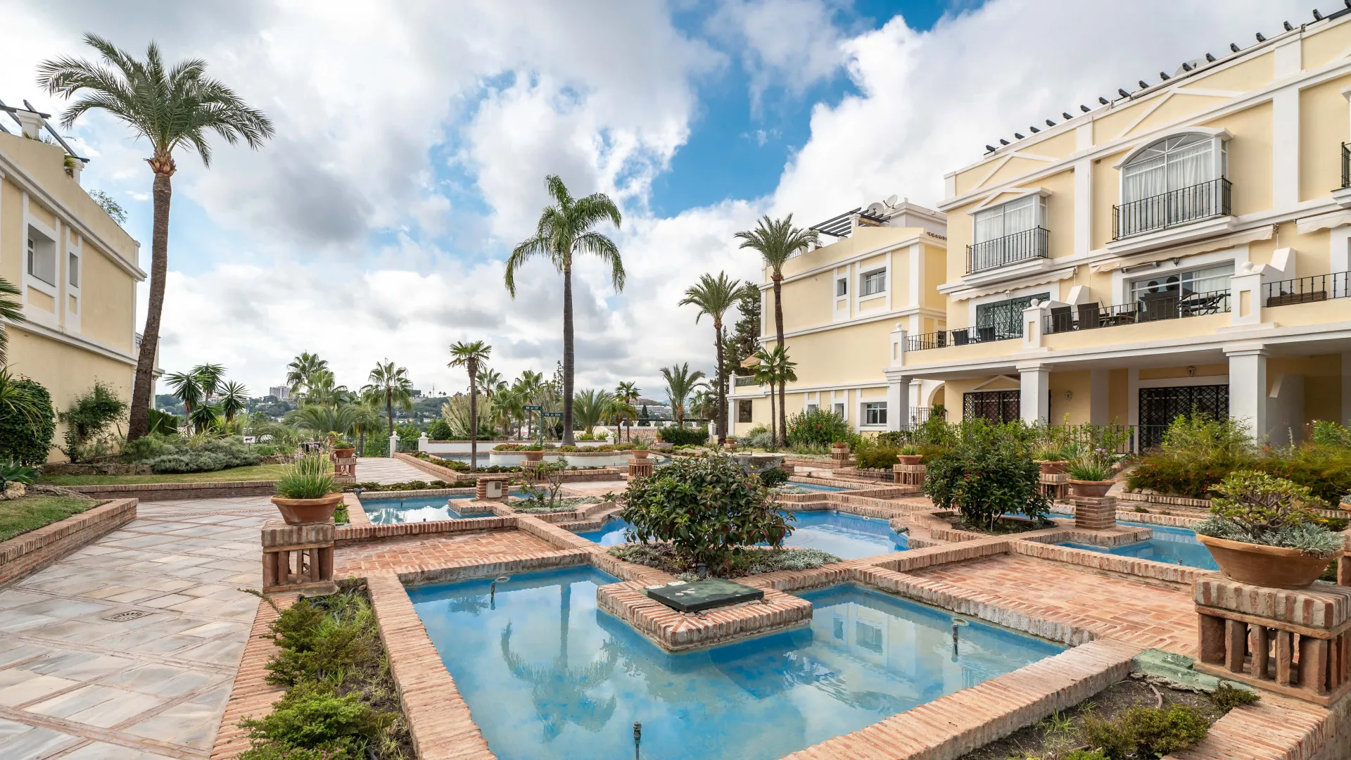 Duplex en venta en Nueva Andalucia