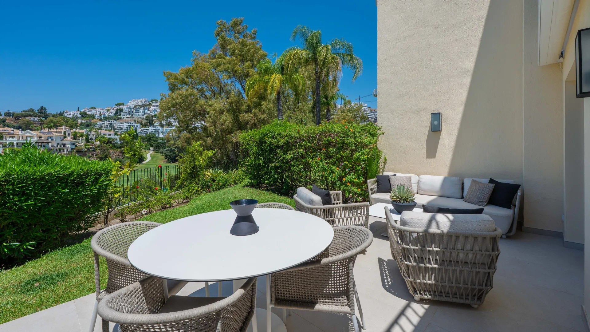 For sale town house in La Quinta Hills