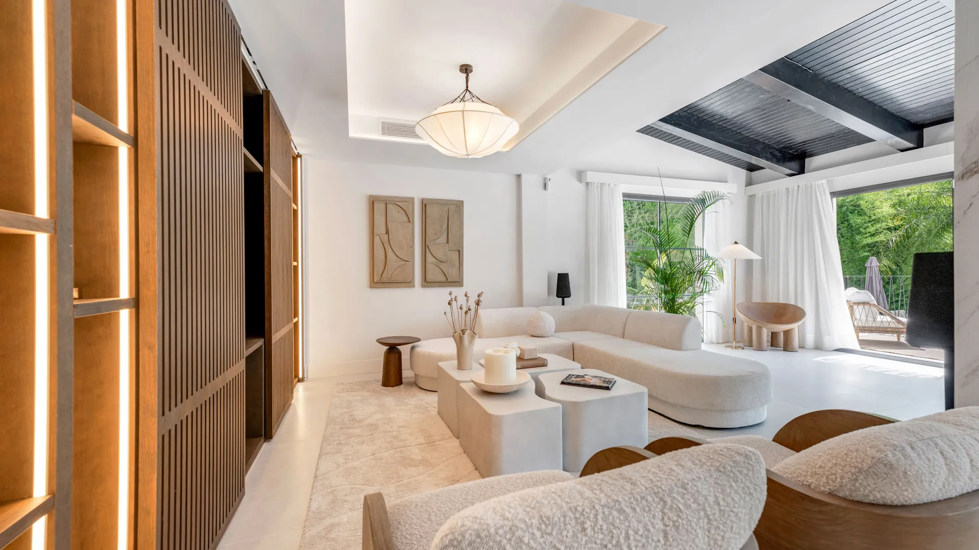 5 bedrooms villa in Nueva Andalucia for sale