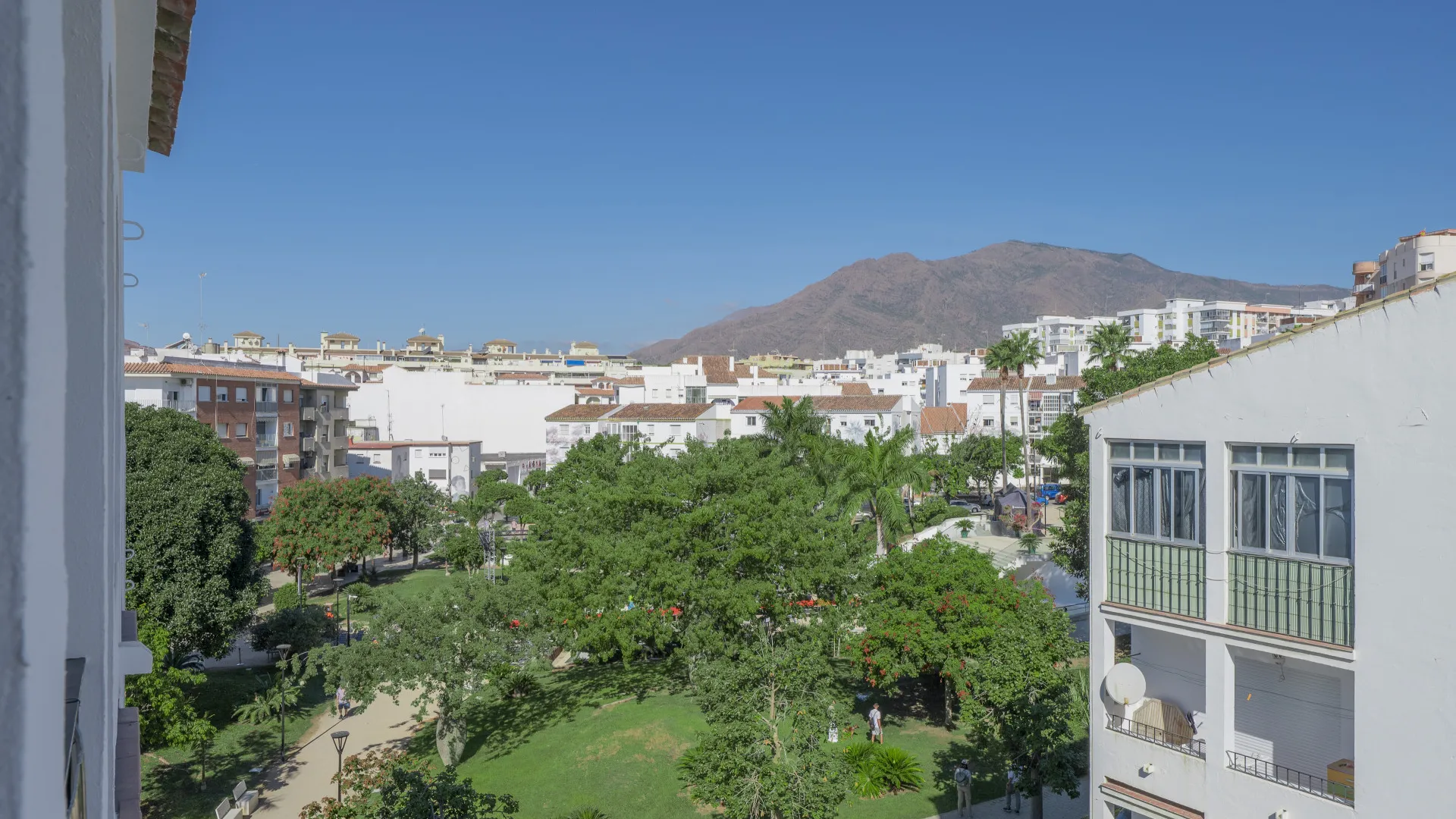 Apartment for sale in Estepona Town