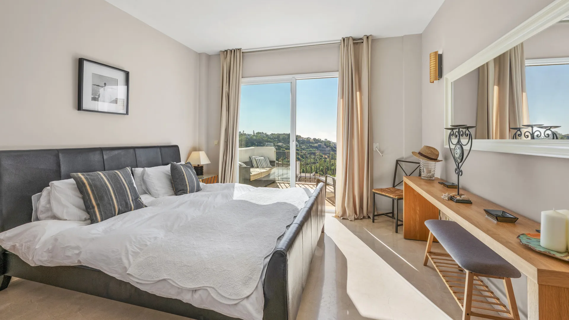 For sale penthouse with 3 bedrooms in Altos de La Quinta