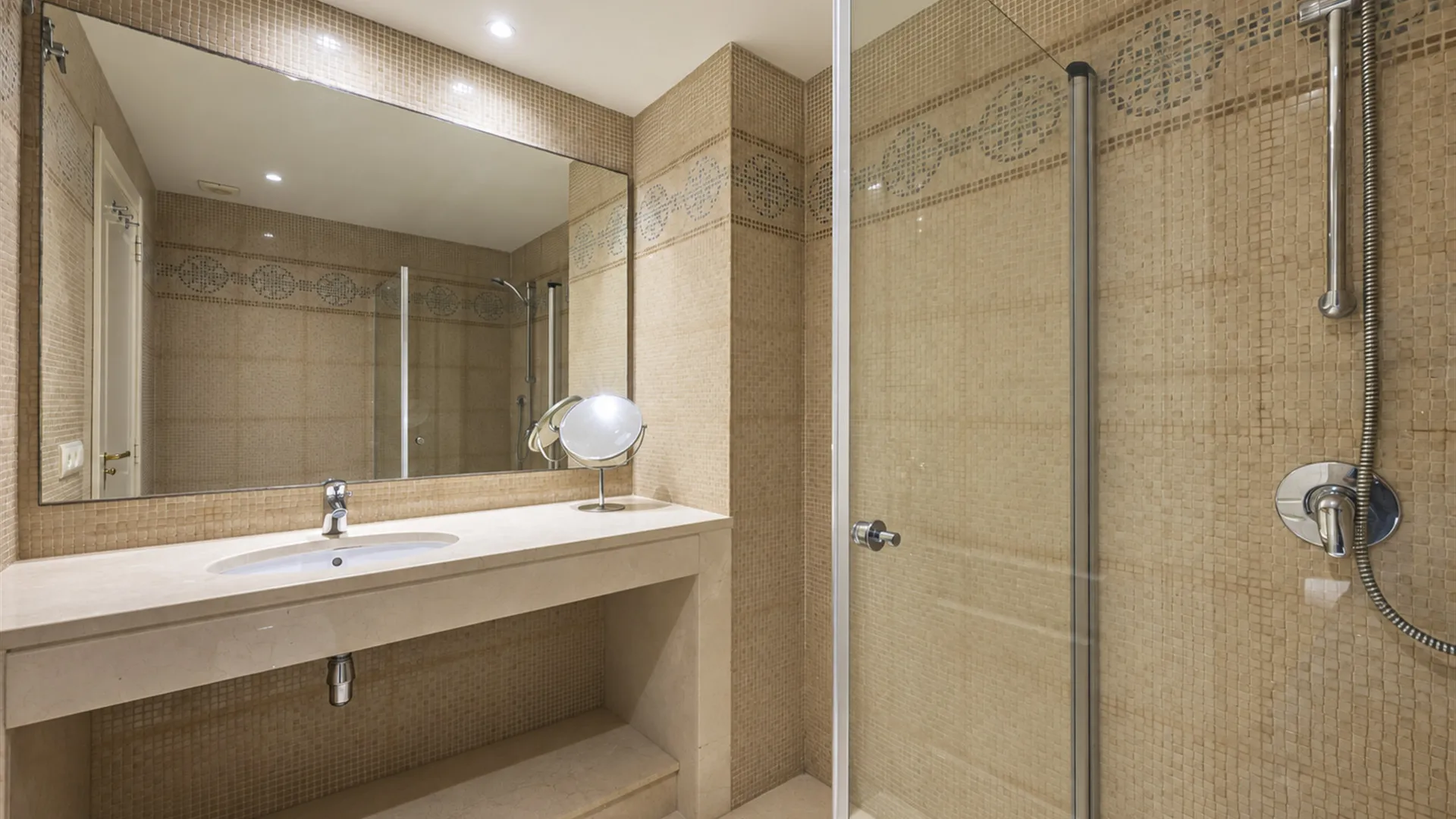 For sale penthouse with 3 bedrooms in Altos de La Quinta