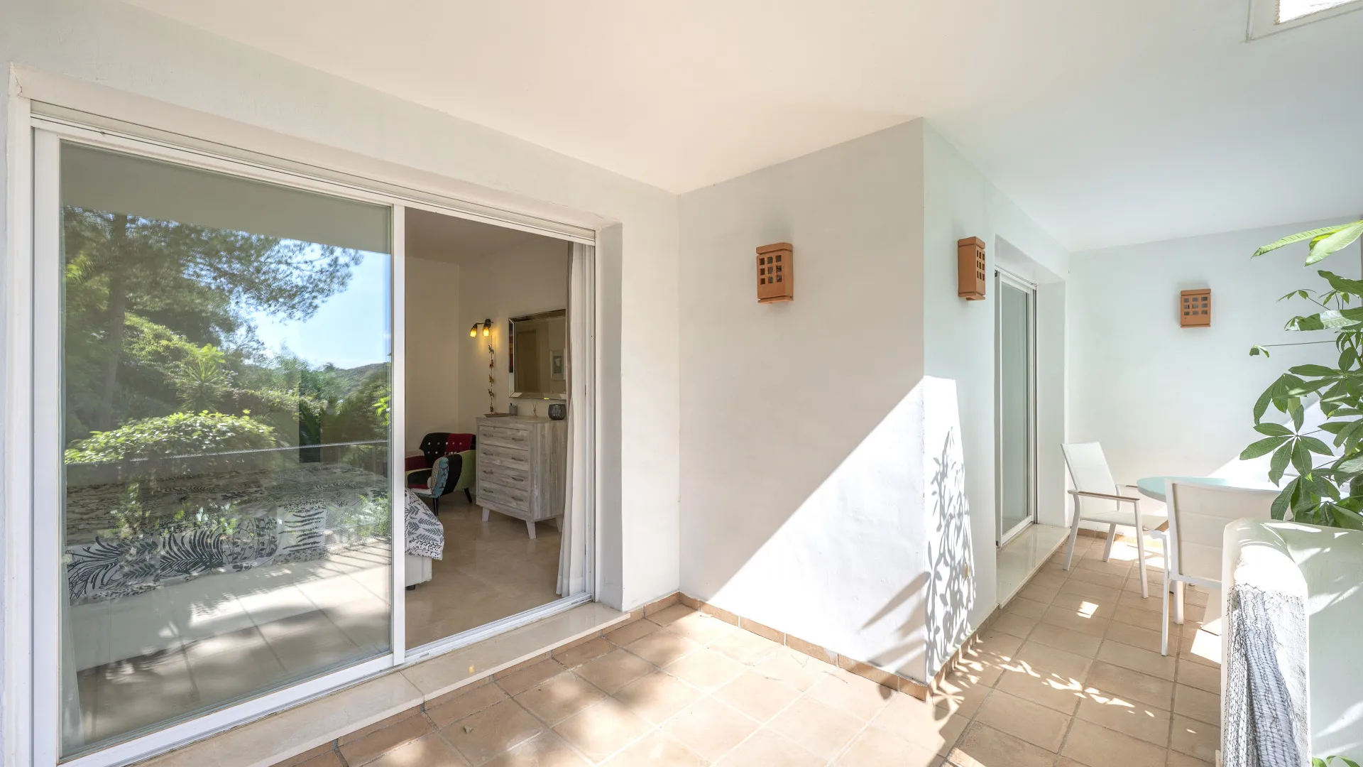 Se vende apartamento planta baja con 3 dormitorios en Altos de La Quinta