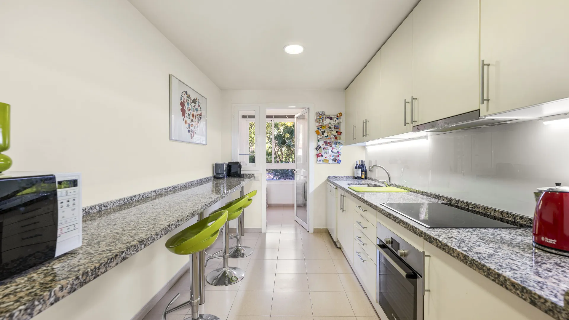 Se vende apartamento planta baja con 3 dormitorios en Altos de La Quinta