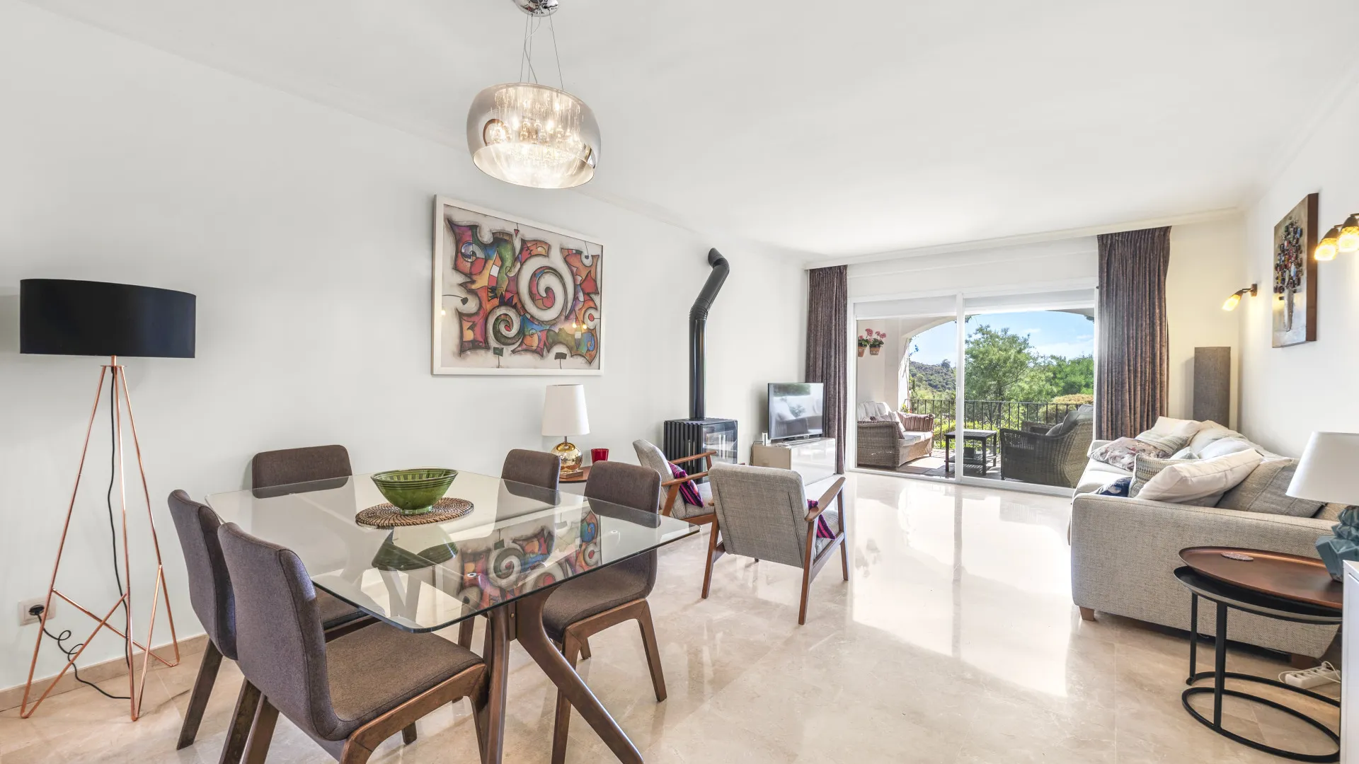 Se vende apartamento planta baja con 3 dormitorios en Altos de La Quinta