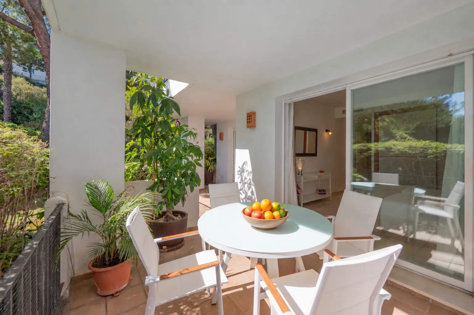 Se vende apartamento planta baja con 3 dormitorios en Altos de La Quinta