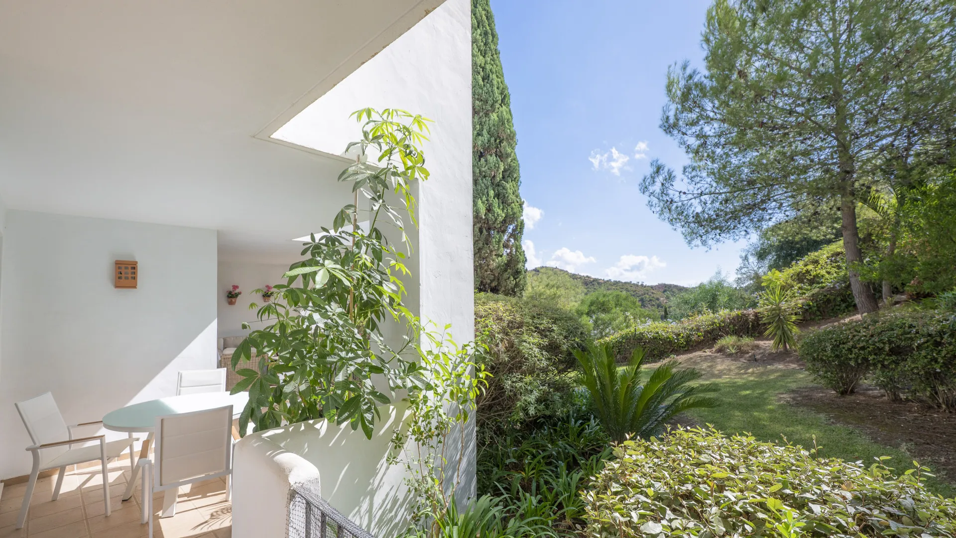 Se vende apartamento planta baja con 3 dormitorios en Altos de La Quinta
