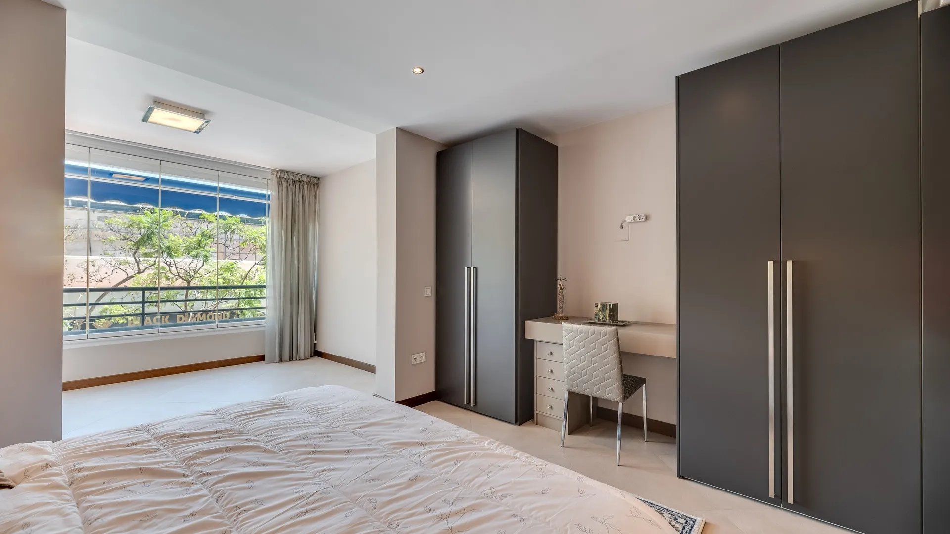 Comprar apartamento en Marbella - Puerto Banus de 3 dormitorios