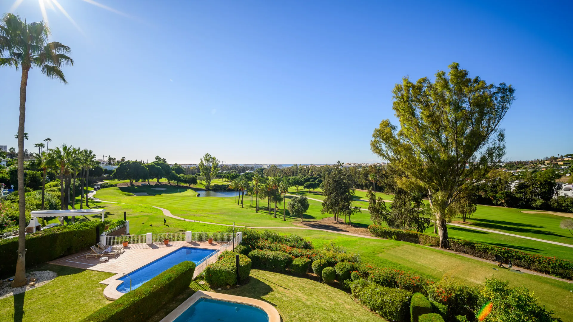 Se vende apartamento con 2 dormitorios en Los Naranjos Golf