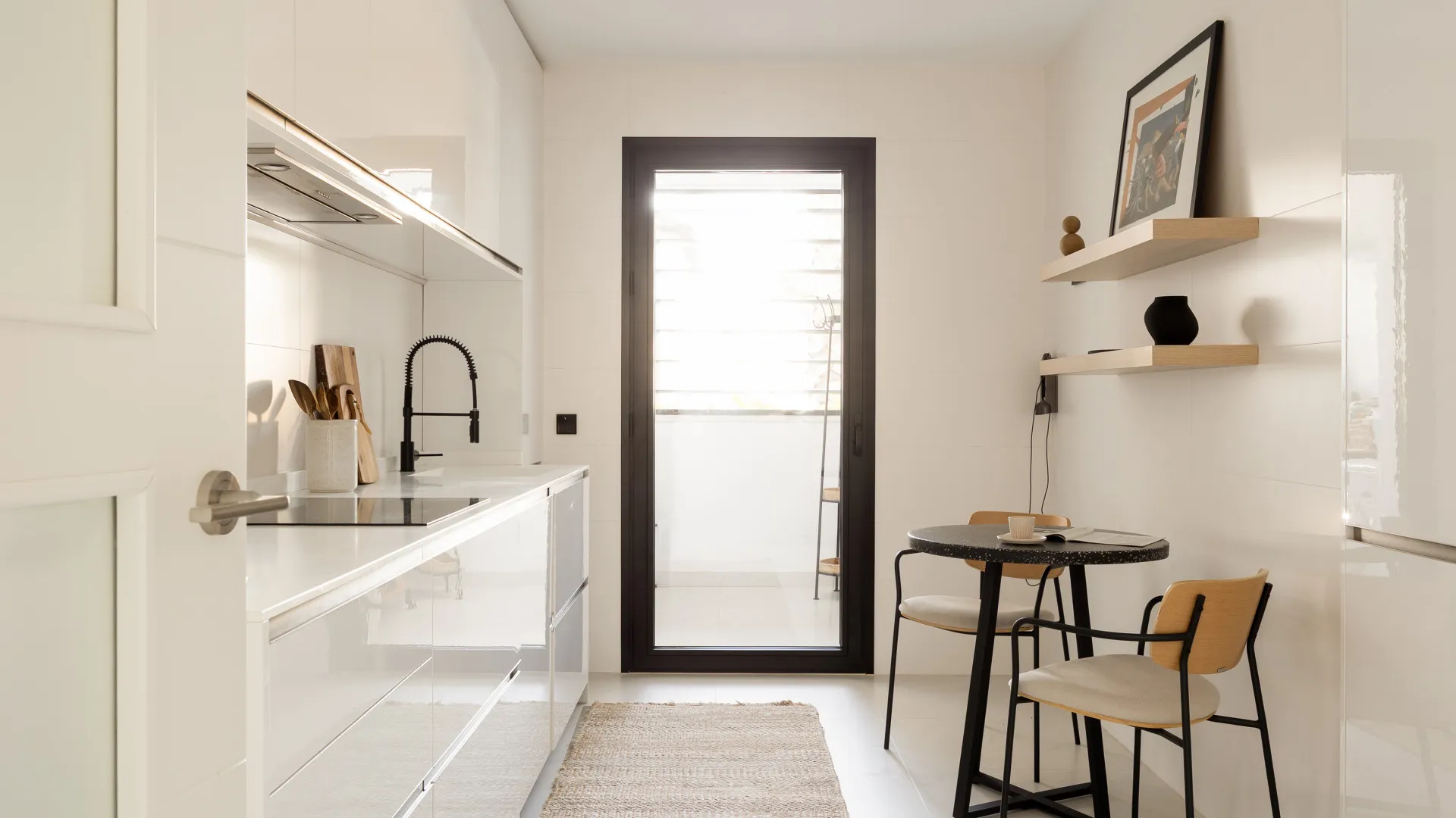 Comprar apartamento planta baja de 3 dormitorios en Mirador de Estepona Hills
