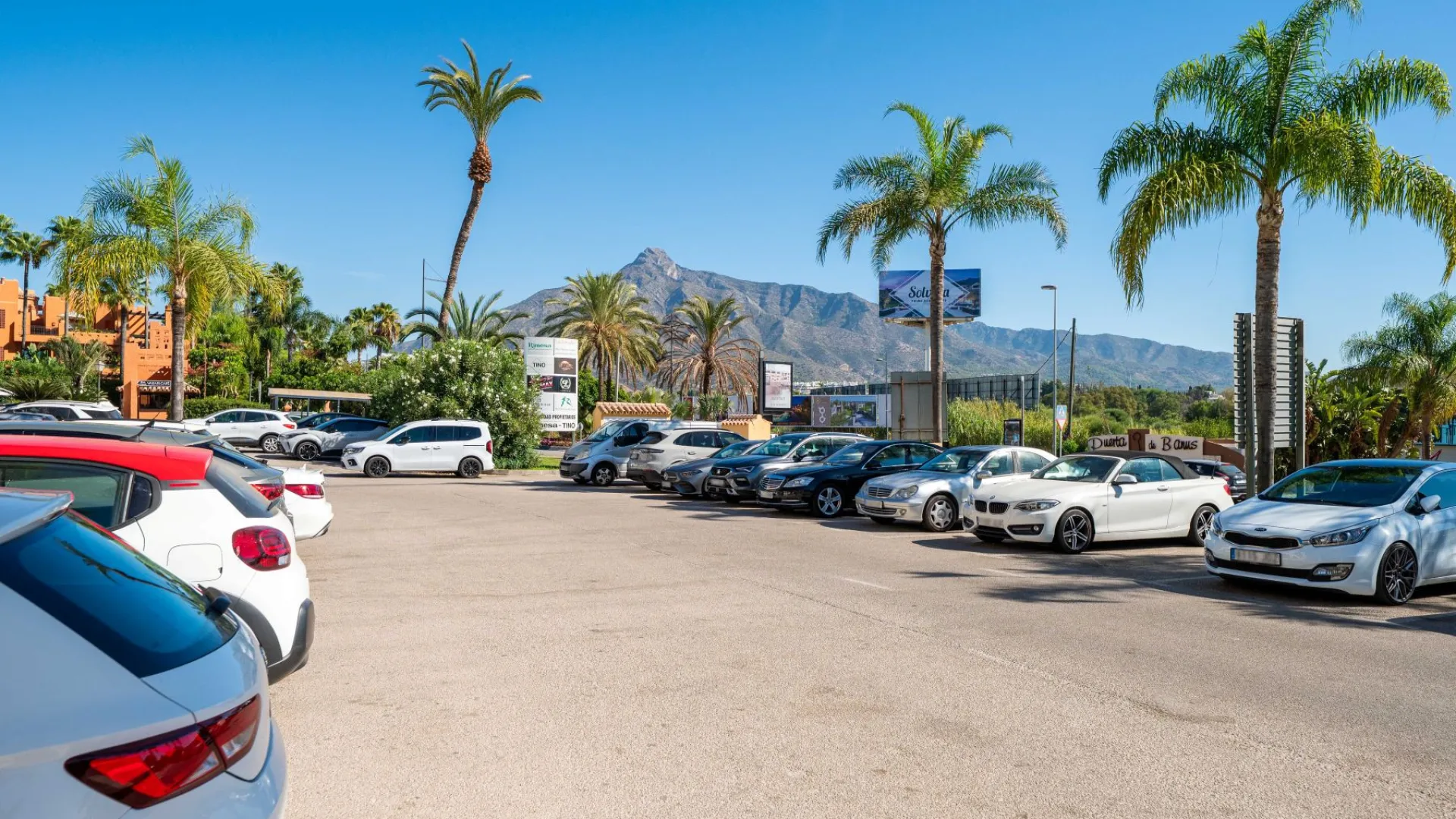 Marbella - Puerto Banus, local comercial a la venta