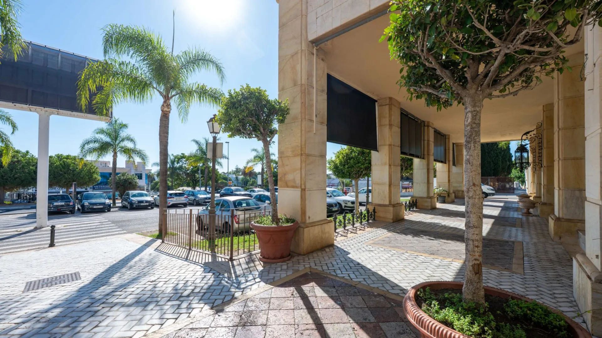 Marbella - Puerto Banus, local comercial a la venta