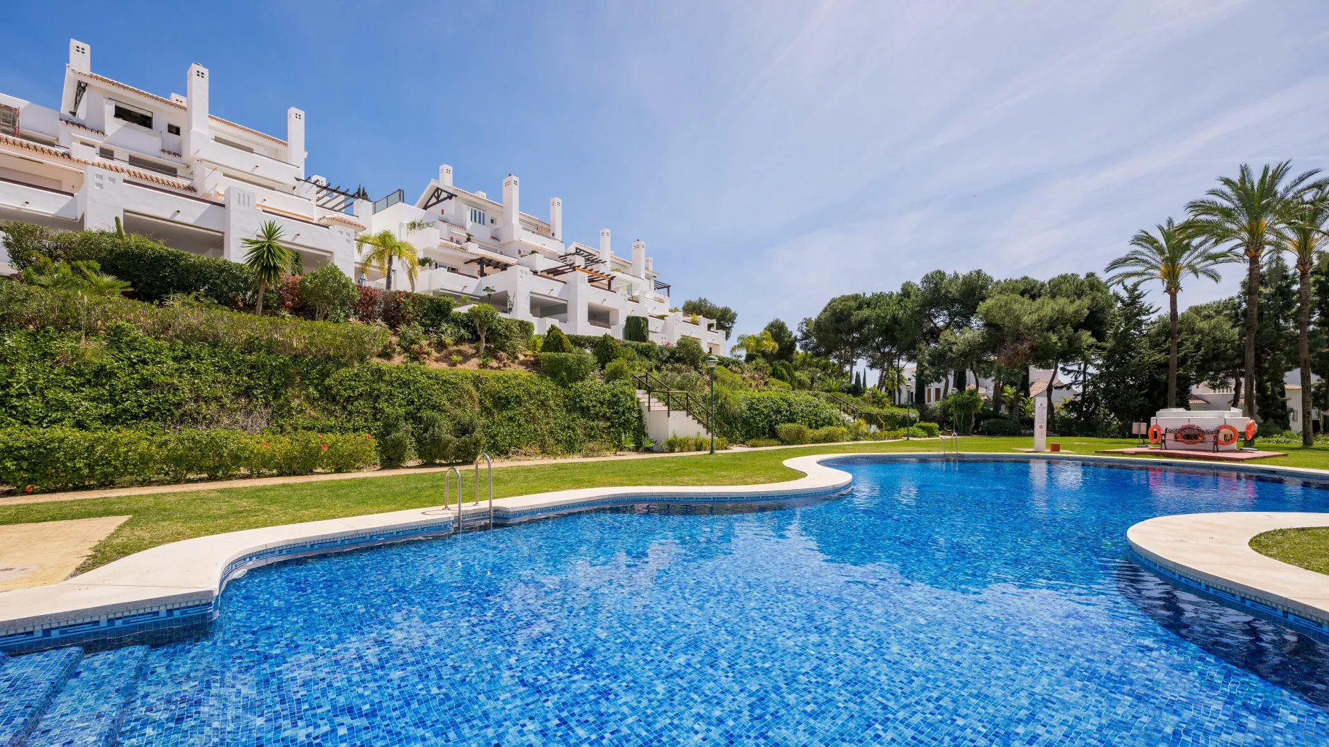 Buy Los Monteros Palm Beach apartment with 3 bedrooms