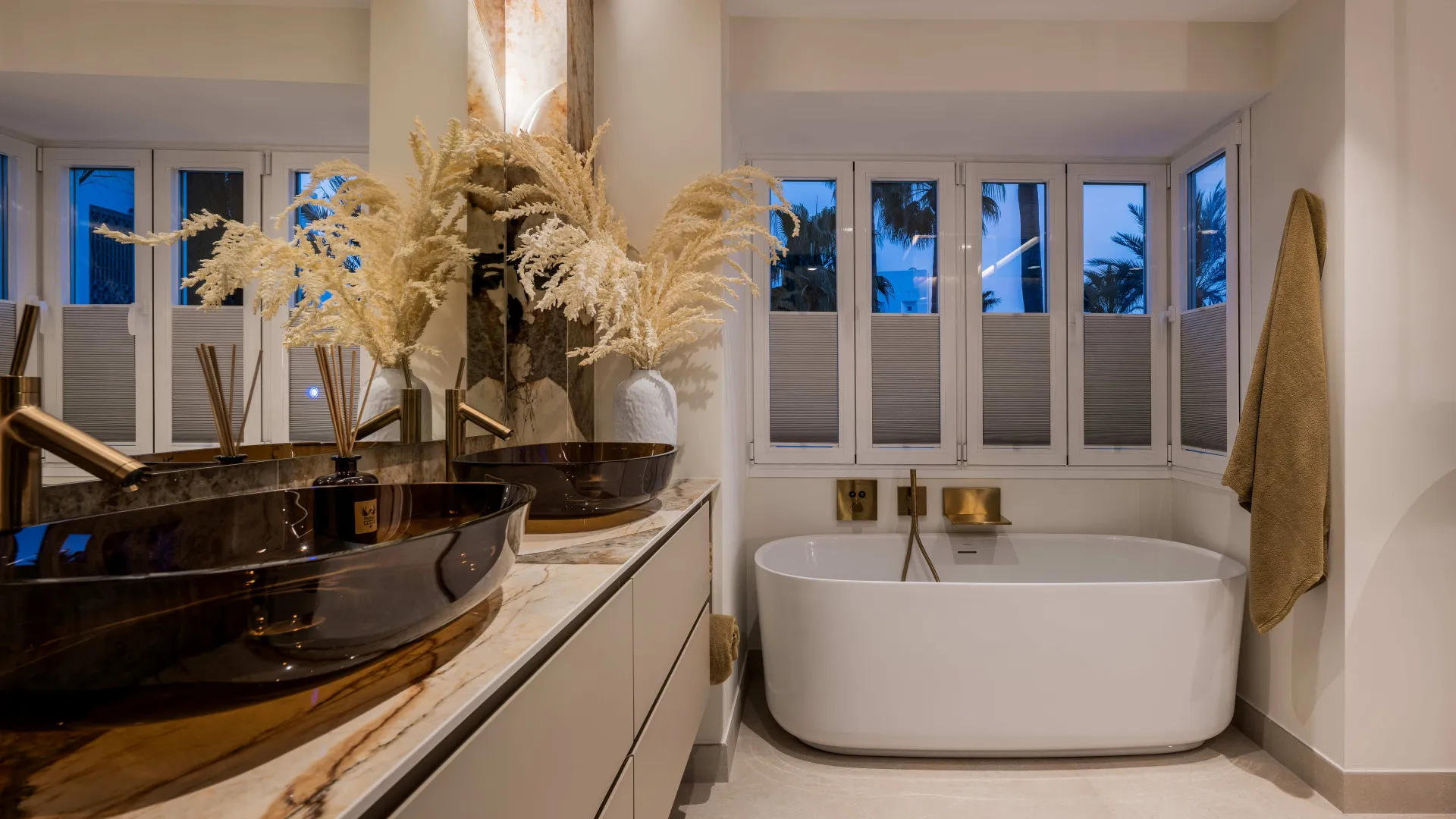 Buy Los Monteros Palm Beach apartment with 3 bedrooms