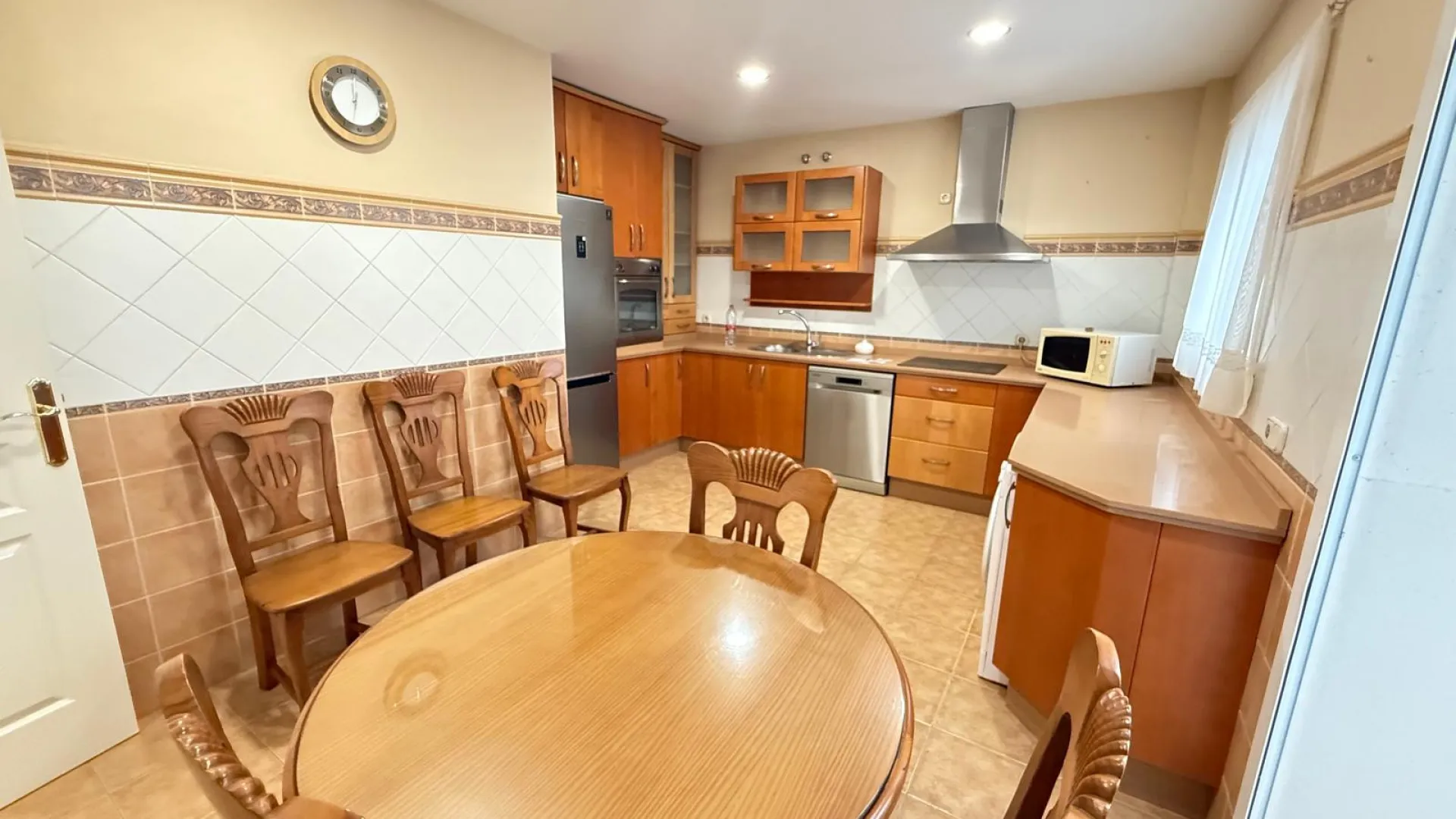 For sale apartment in Estepona Old Town with 3 bedrooms