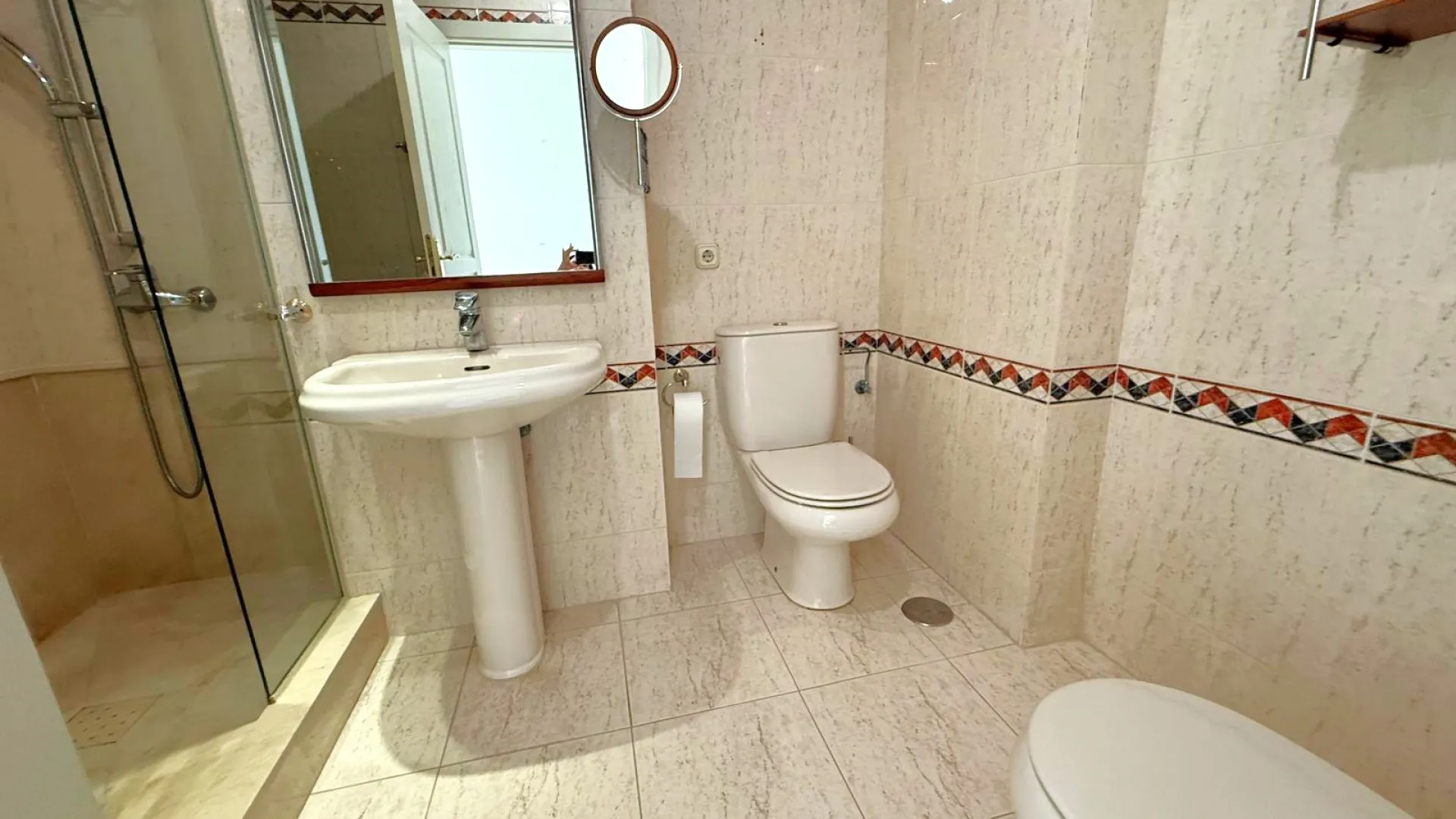 For sale apartment in Estepona Old Town with 3 bedrooms
