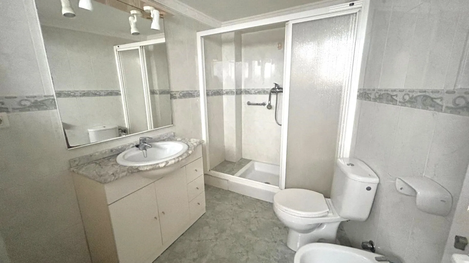 Town house for sale in Estepona Town