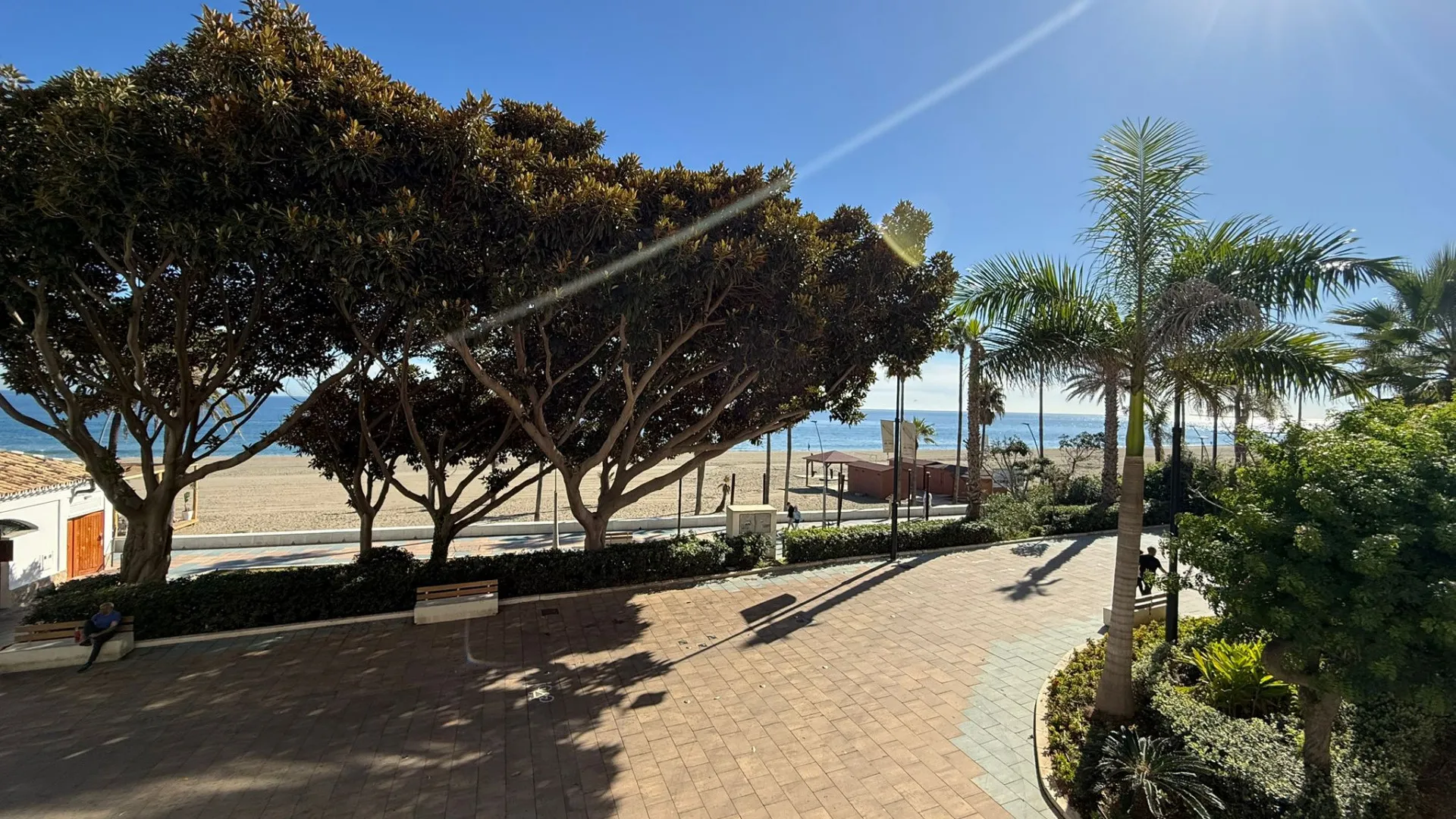 Buy apartment in Estepona Centre with 3 bedrooms