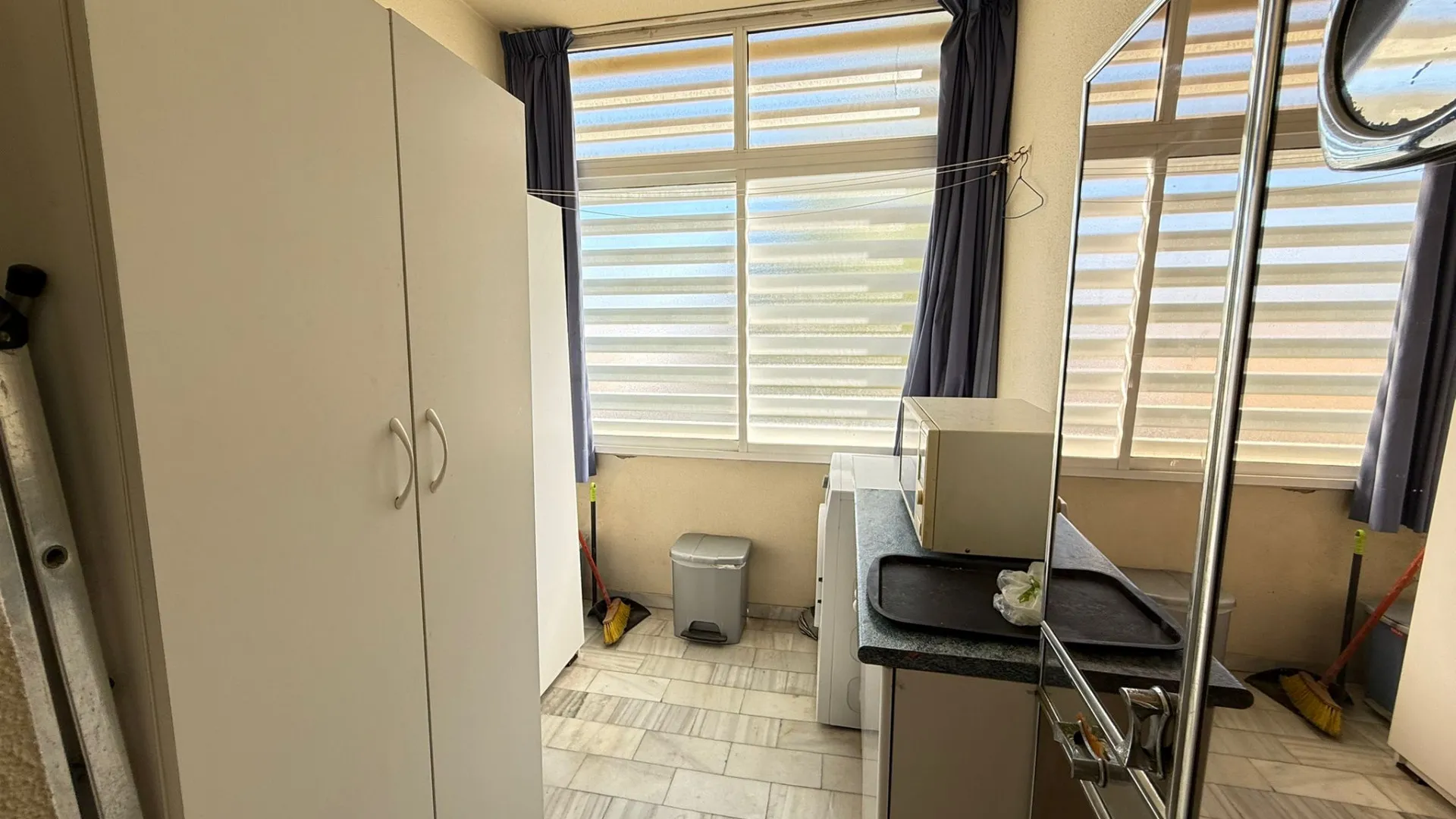 Buy apartment in Estepona Centre with 3 bedrooms