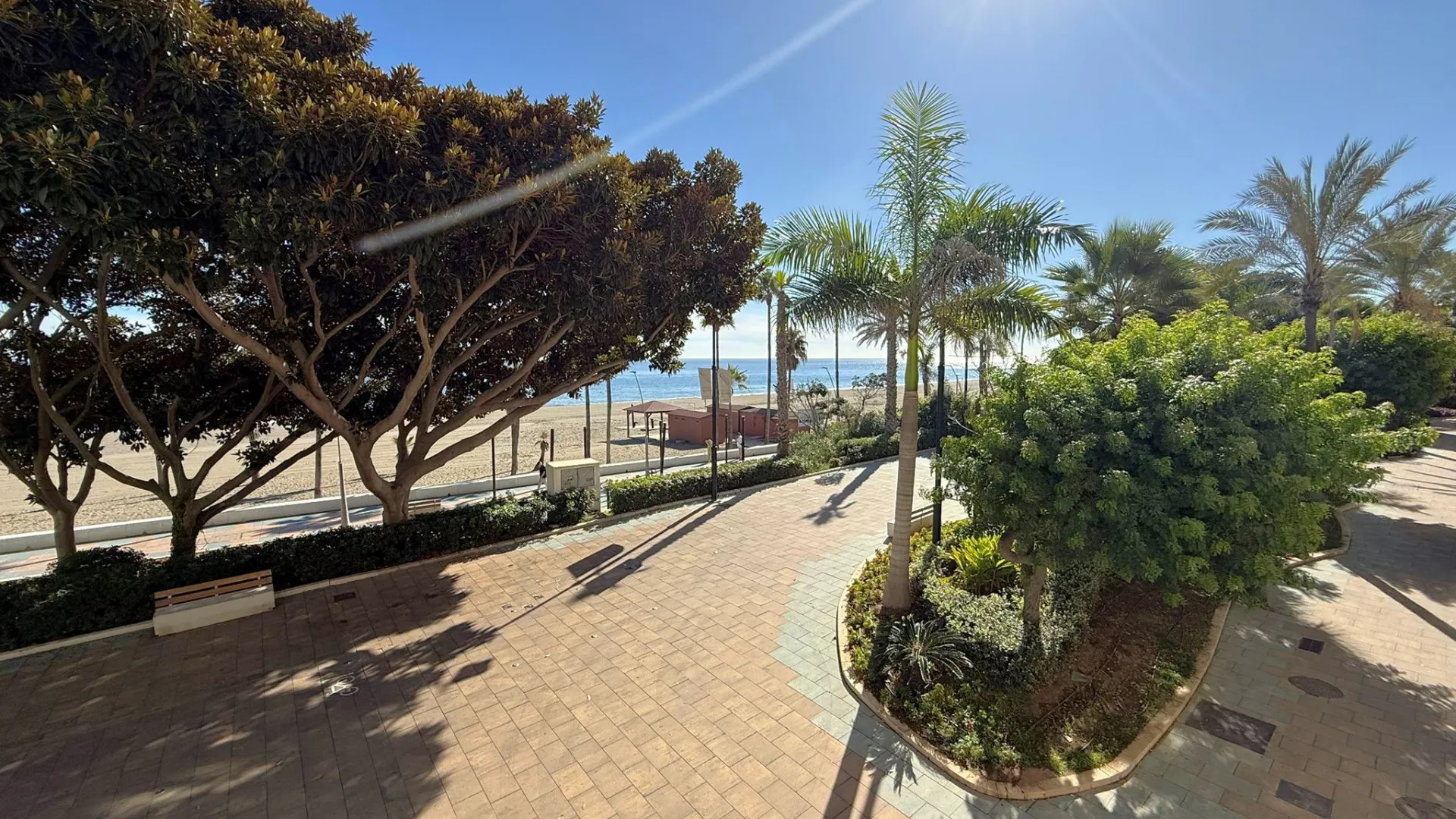 Buy apartment in Estepona Centre with 3 bedrooms