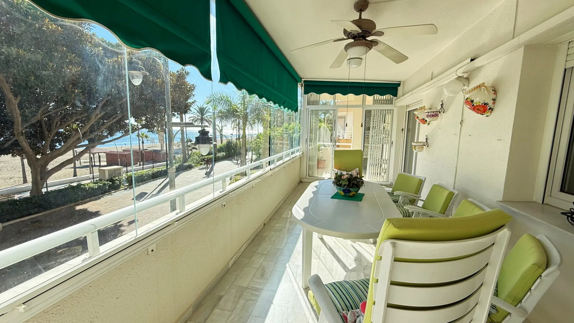 Buy apartment in Estepona Centre with 3 bedrooms