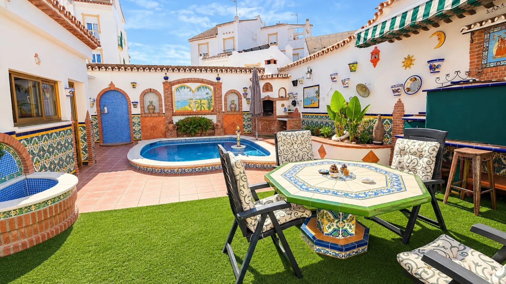 Estepona house for sale