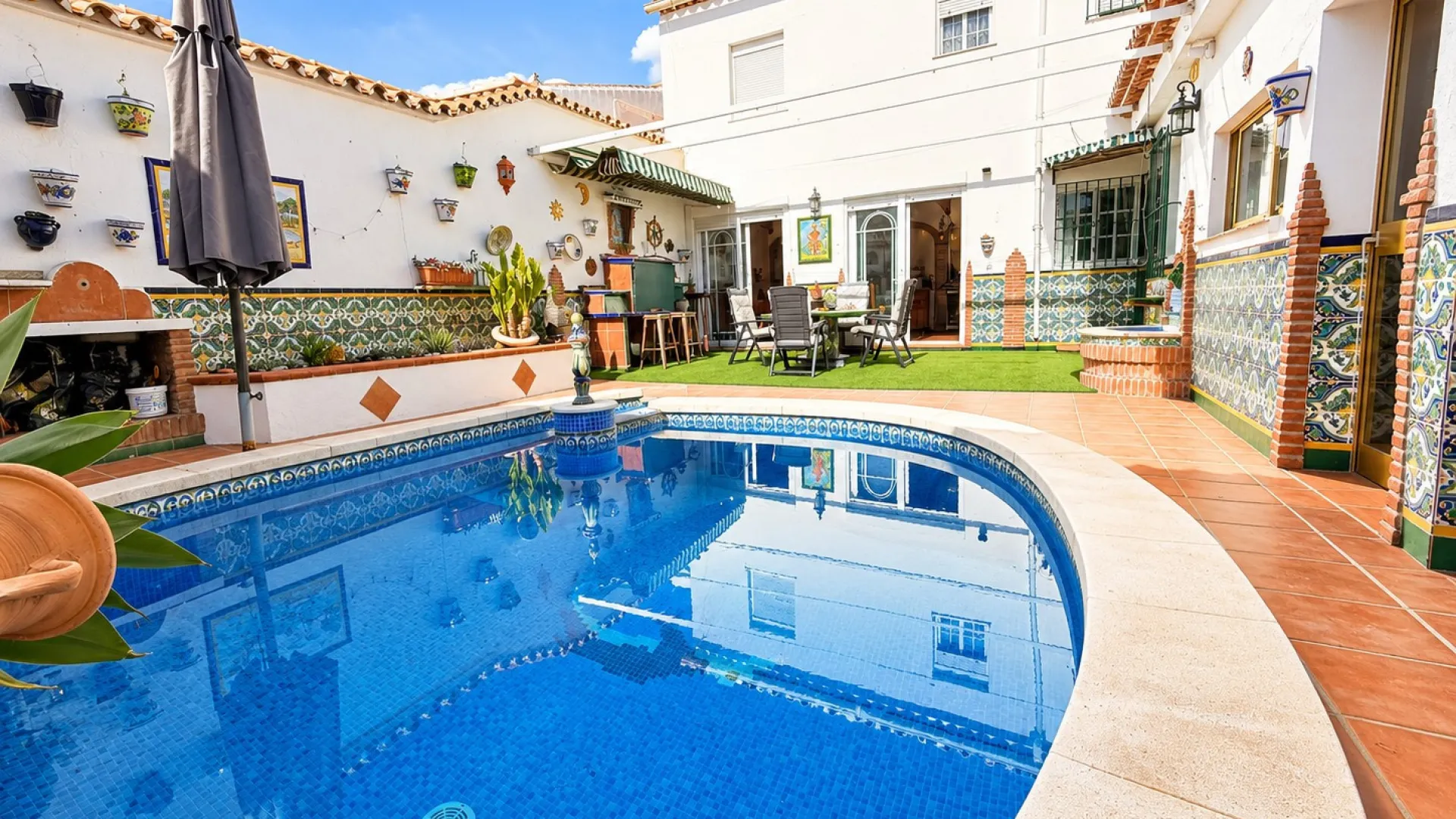 Estepona house for sale