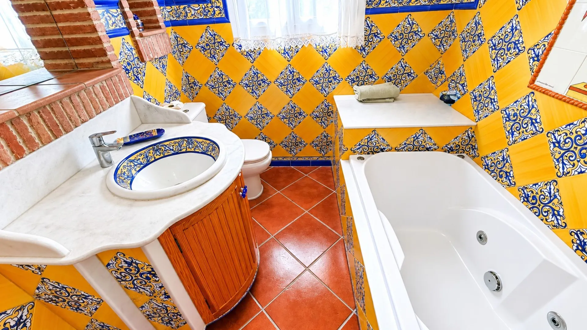 Estepona house for sale