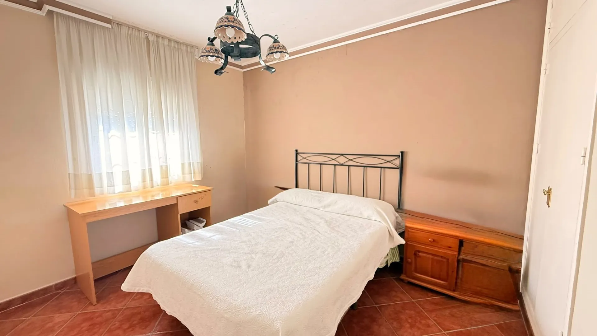 Estepona house for sale