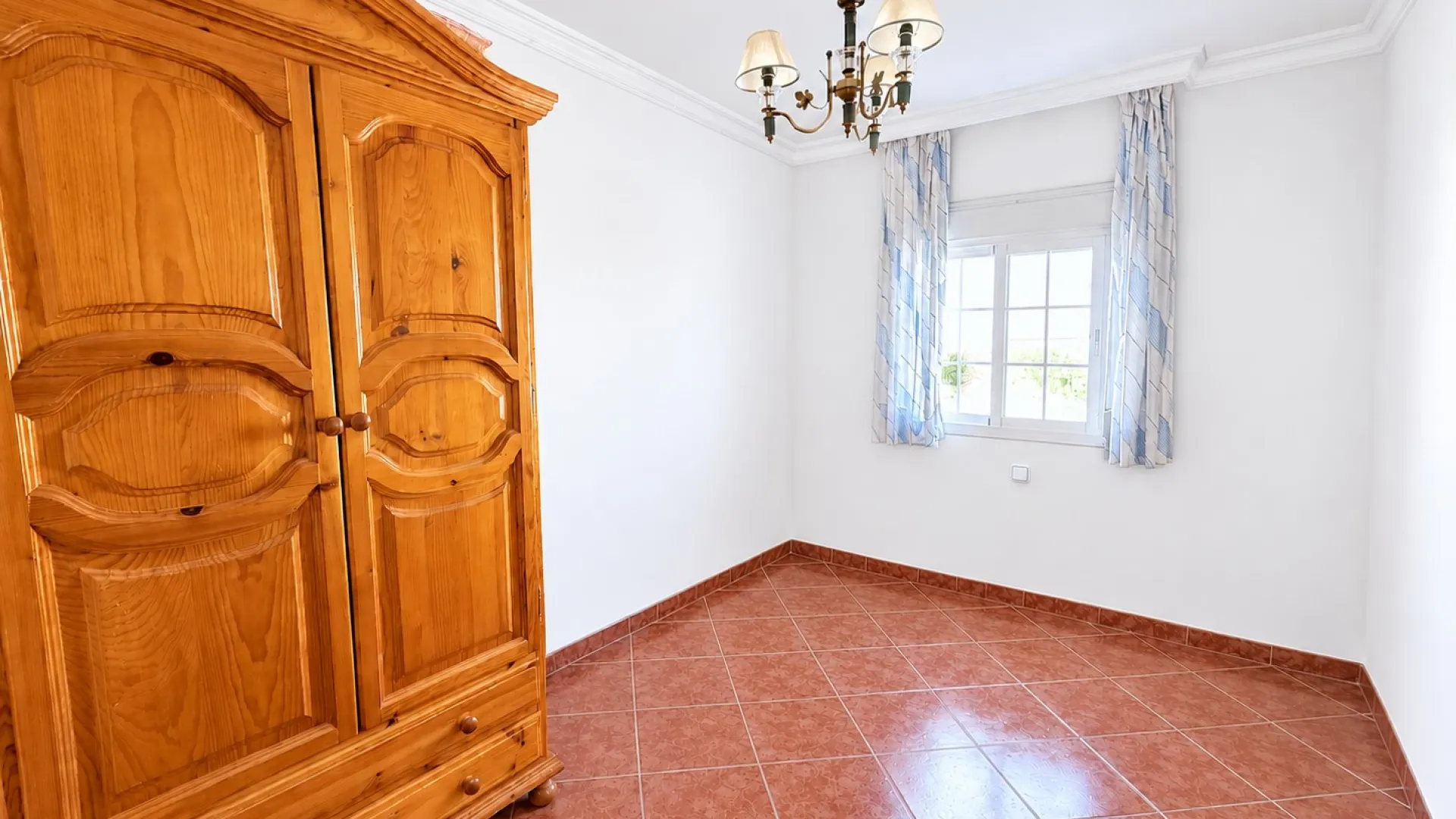 Estepona house for sale