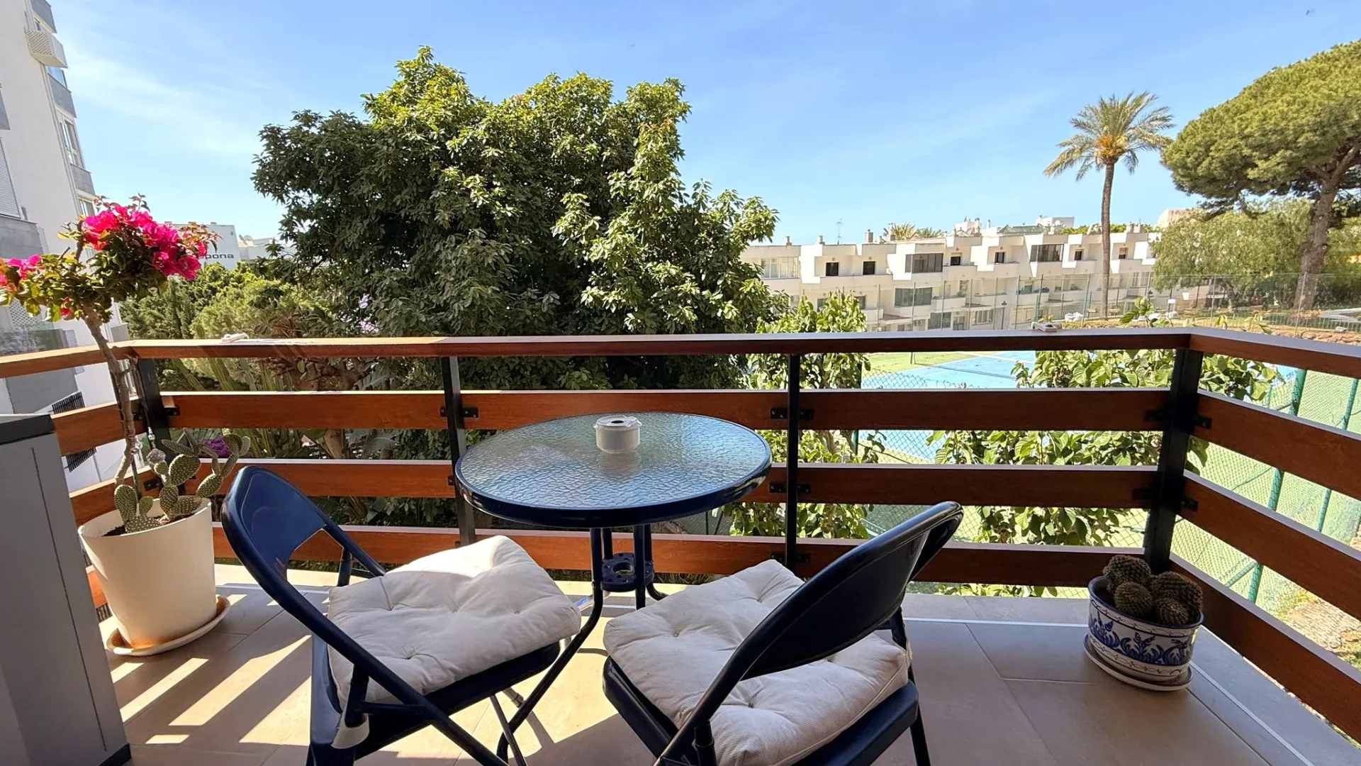 Apartamento en venta en Estepona Puerto con 1 dormitorio
