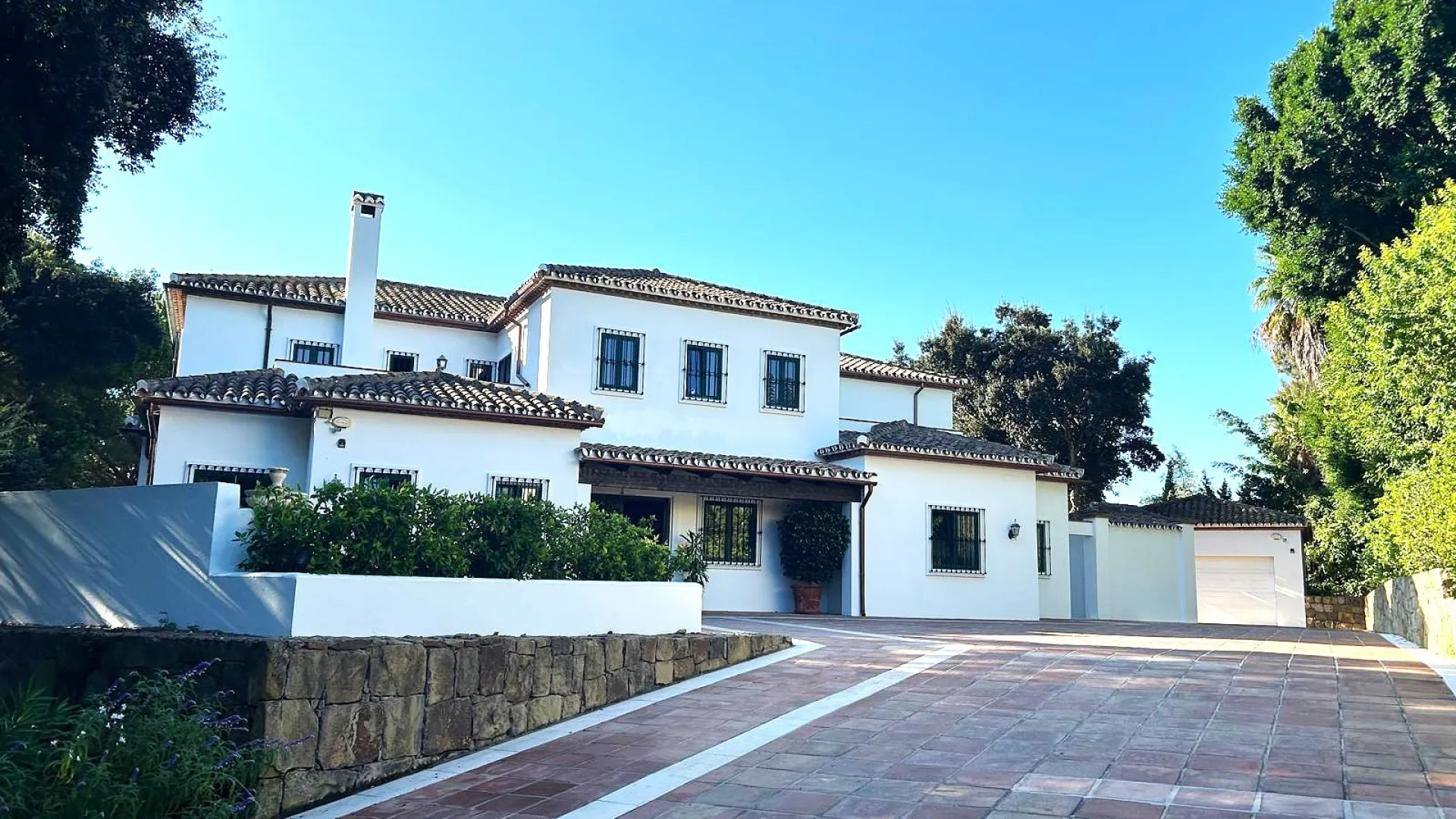 For sale Sotogrande Alto villa with 6 bedrooms