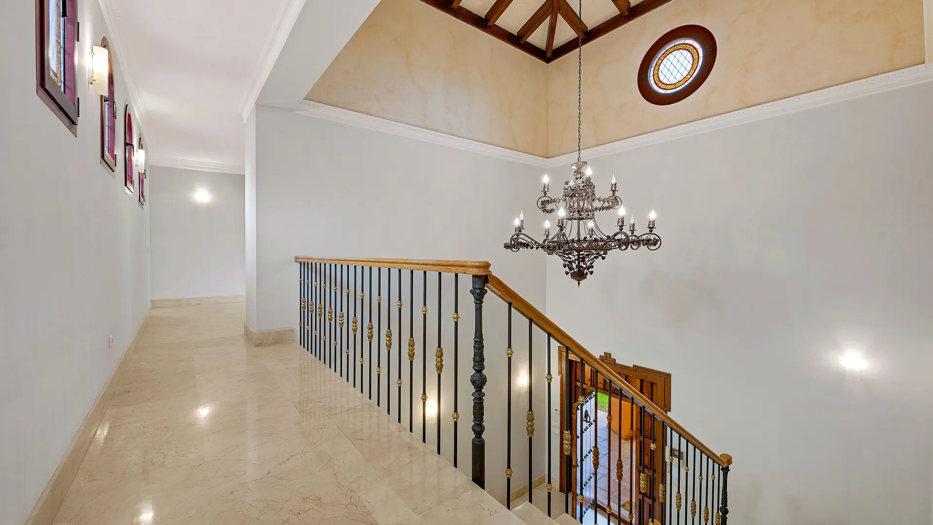 Comprar villa en Altos Reales con 4 dormitorios