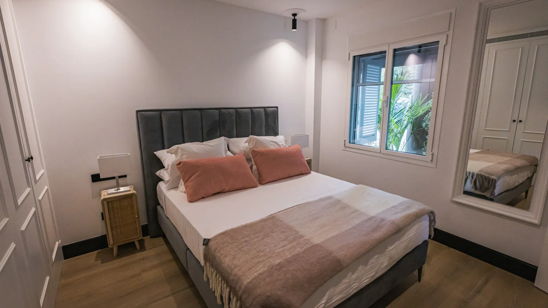 Se vende apartamento planta baja en Puente Romano