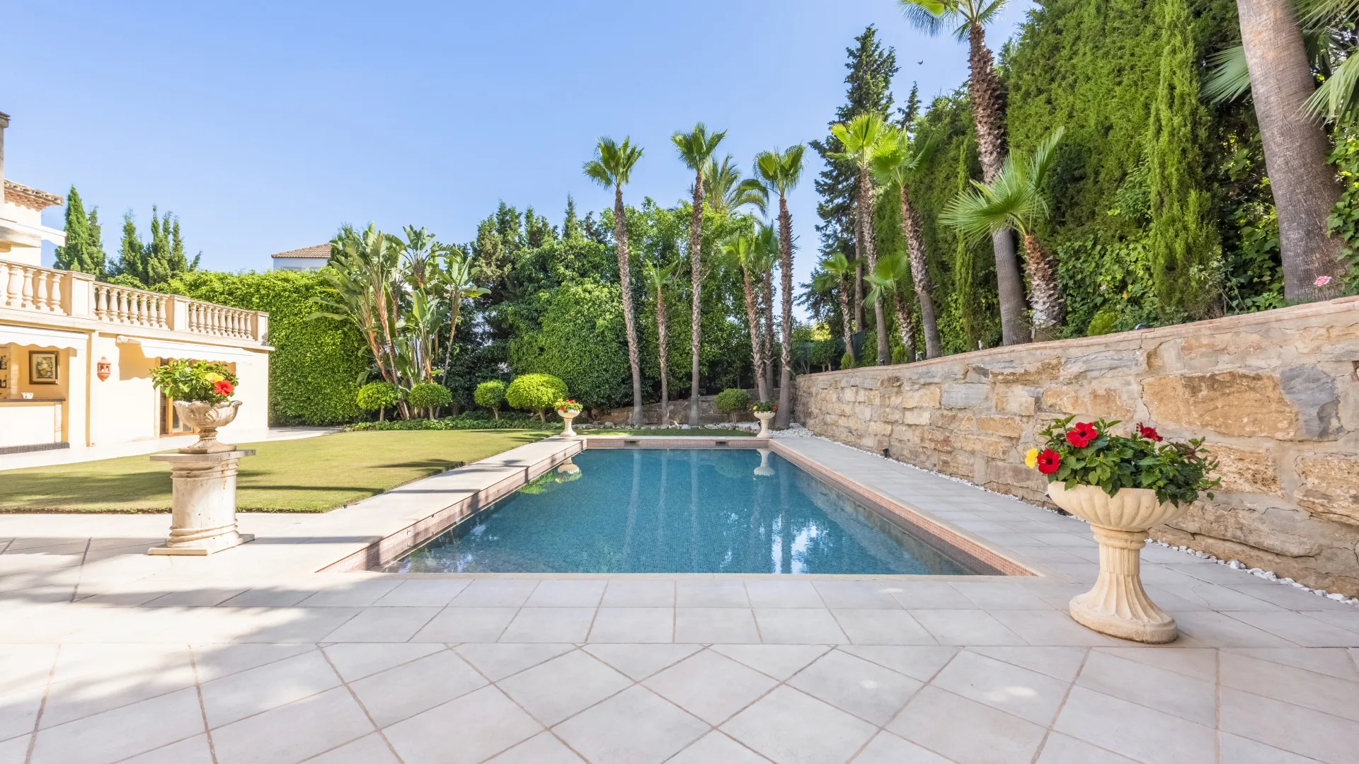 Se vende villa en Las Brisas