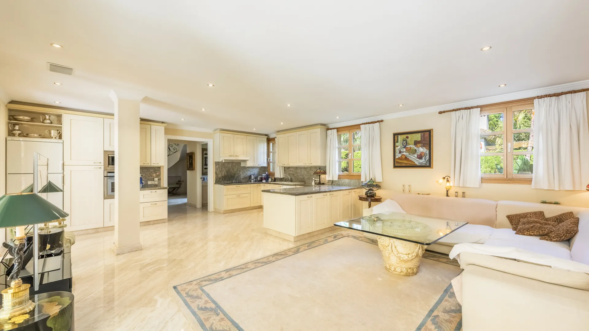 Se vende villa en Las Brisas