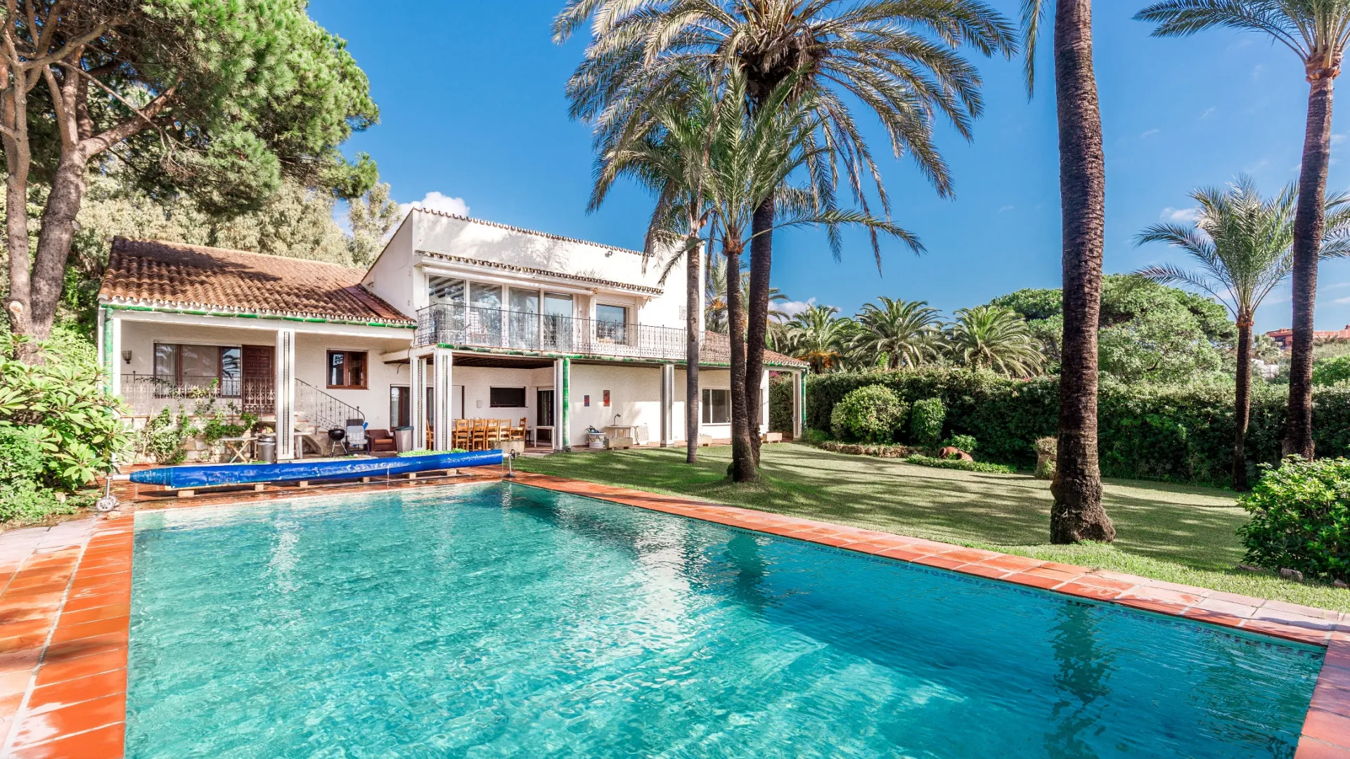 Villa con 5 dormitorios a la venta en La Reserva de los Monteros