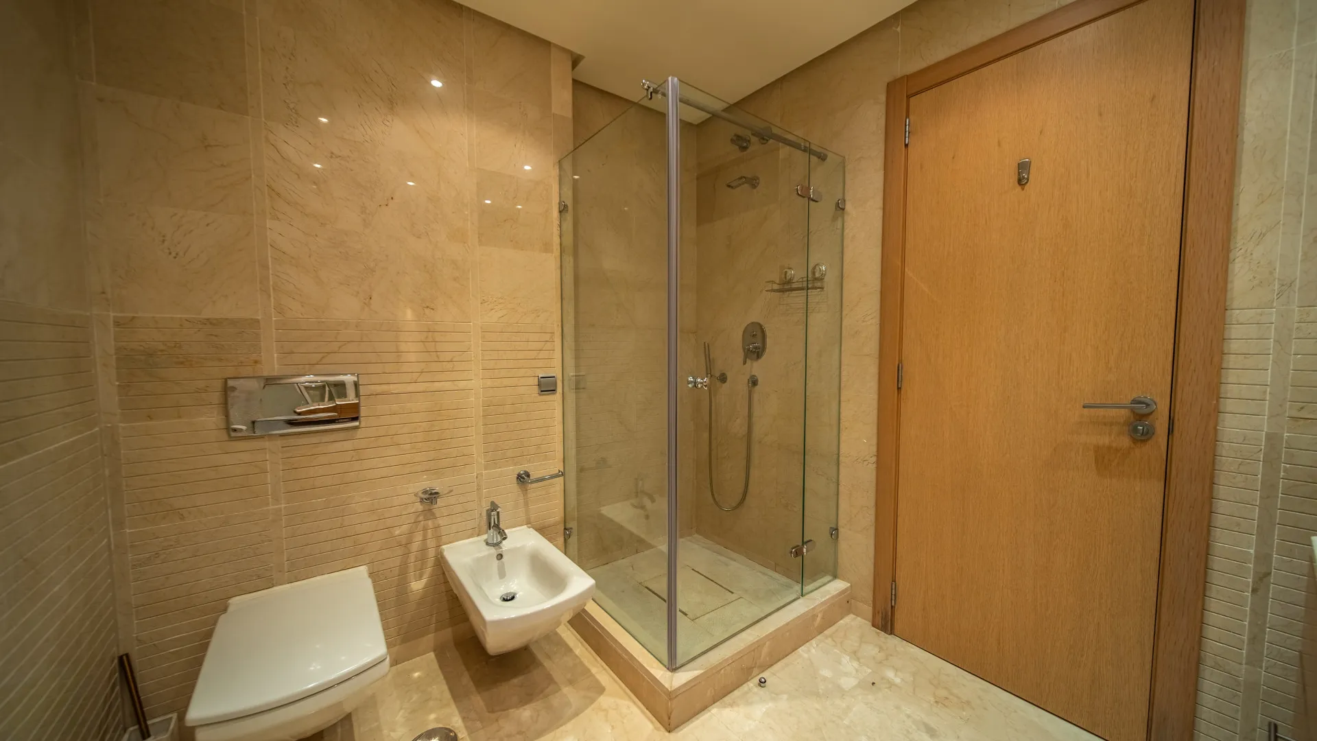 2 bedrooms apartment for sale in Mansion Club