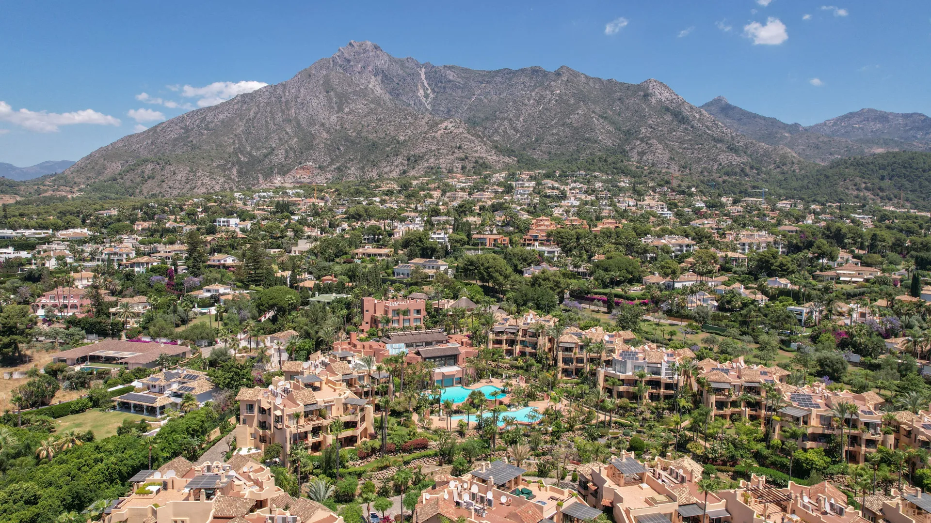 2 bedrooms apartment for sale in Mansion Club