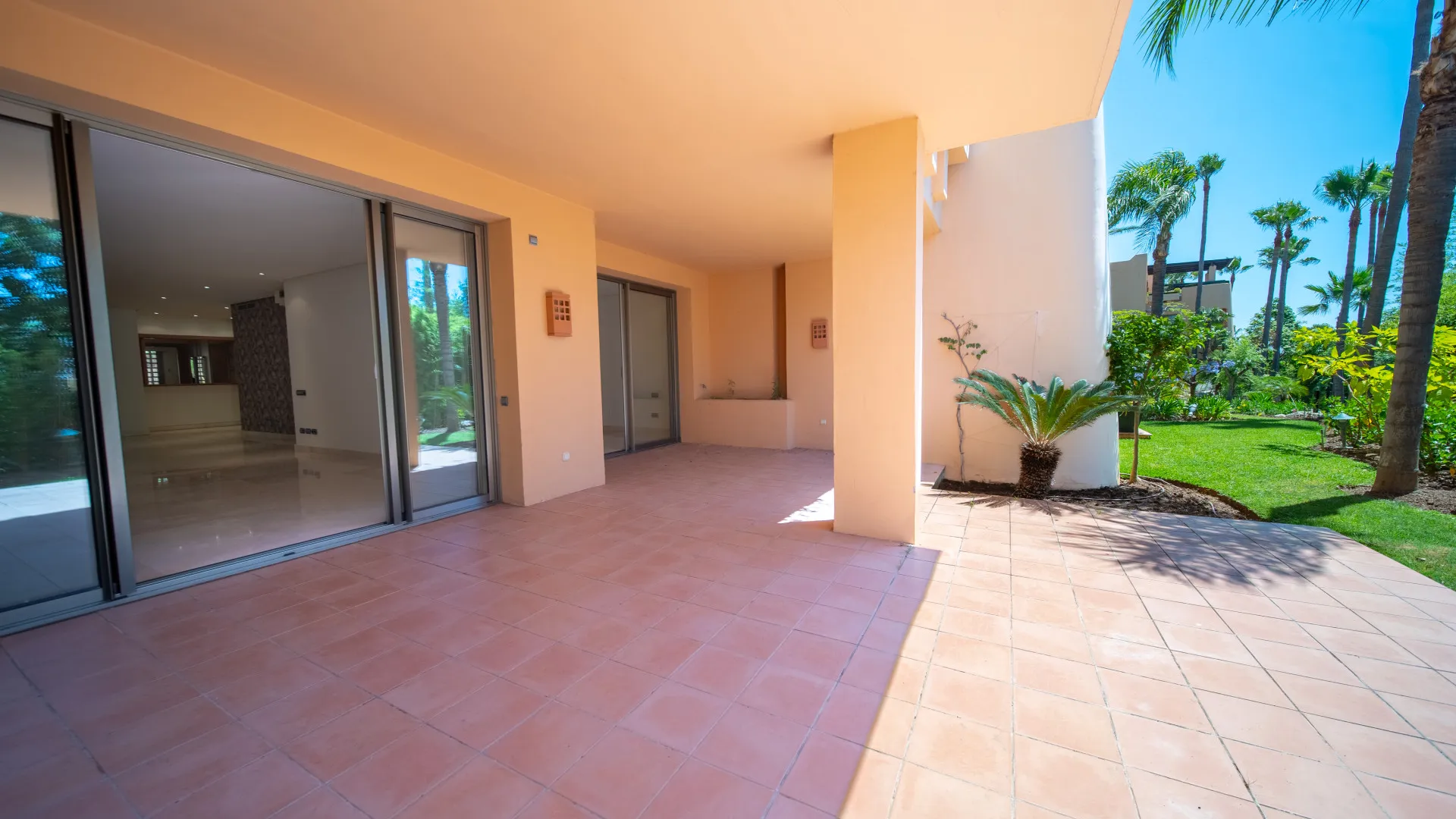 2 bedrooms apartment for sale in Mansion Club