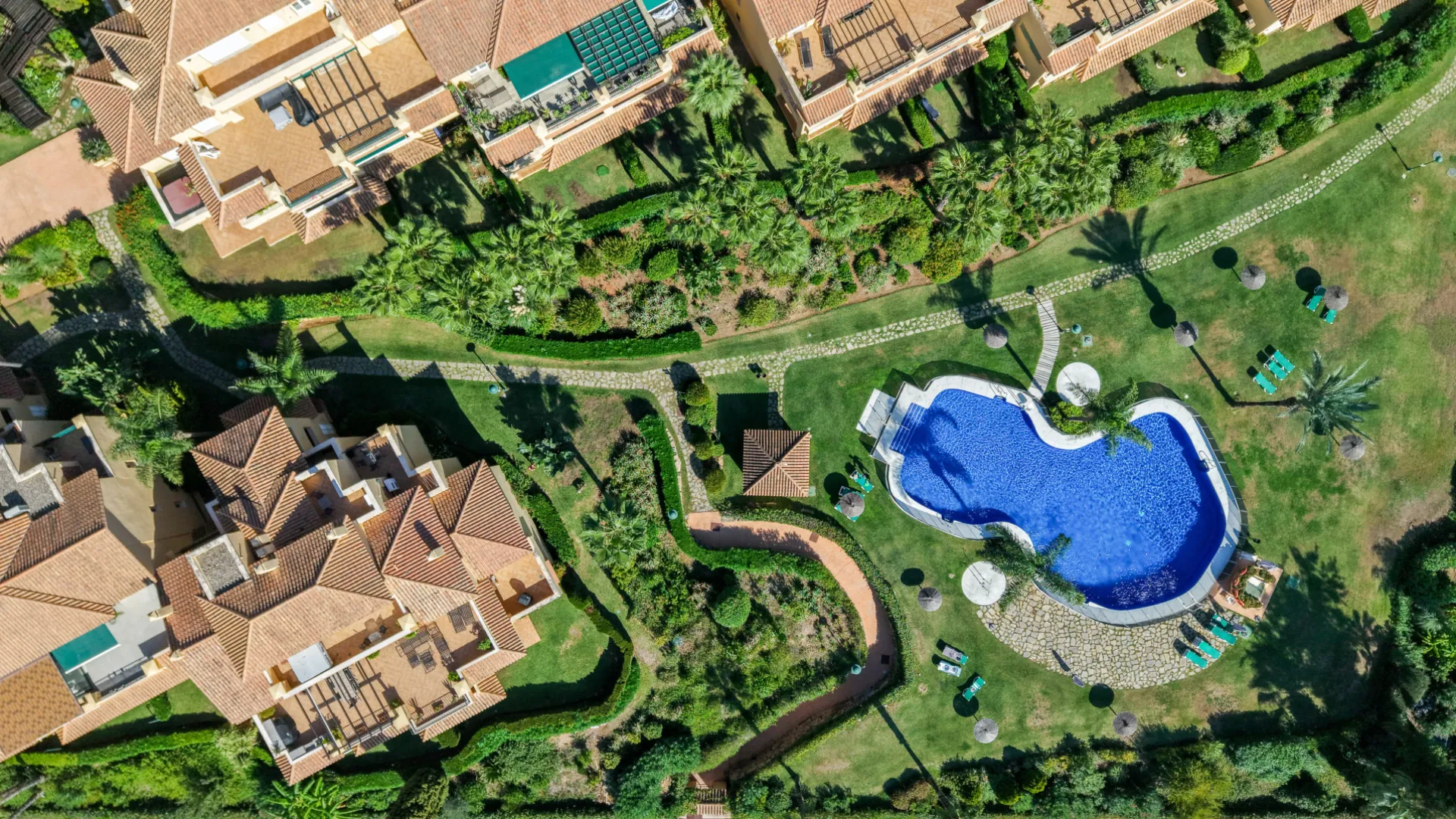 Apartamento planta baja de 3 dormitorios en venta en Cumbres del Rodeo