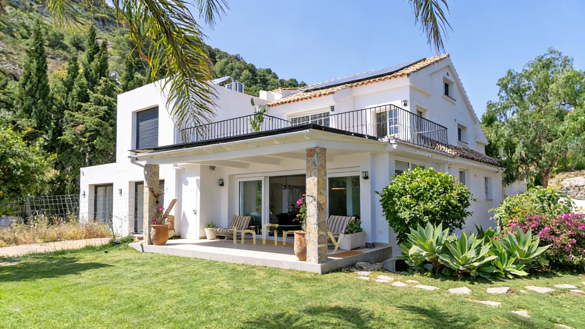 For sale semi detached villa in Palo Alto