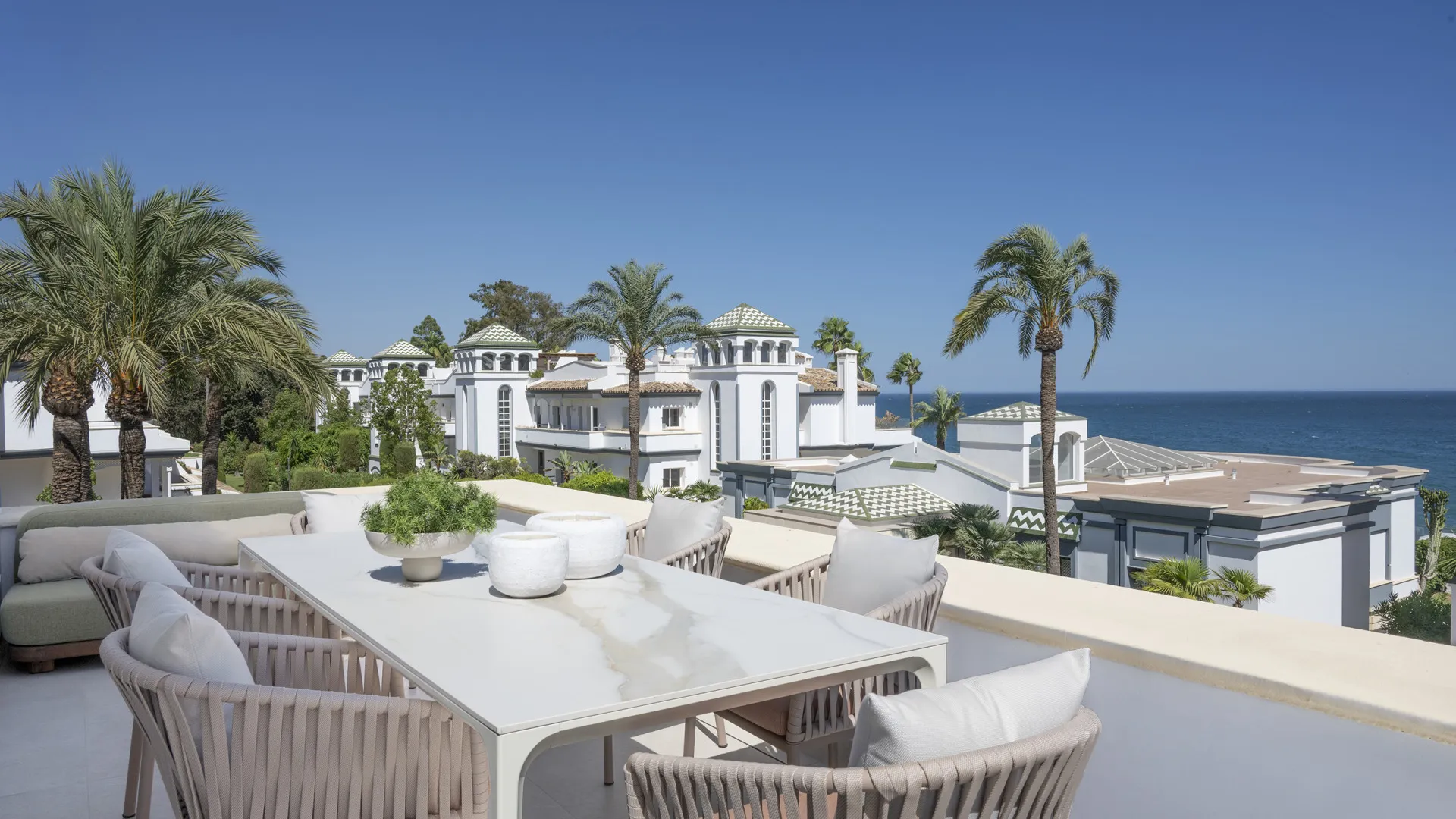 3 bedrooms penthouse for sale in Dominion Beach