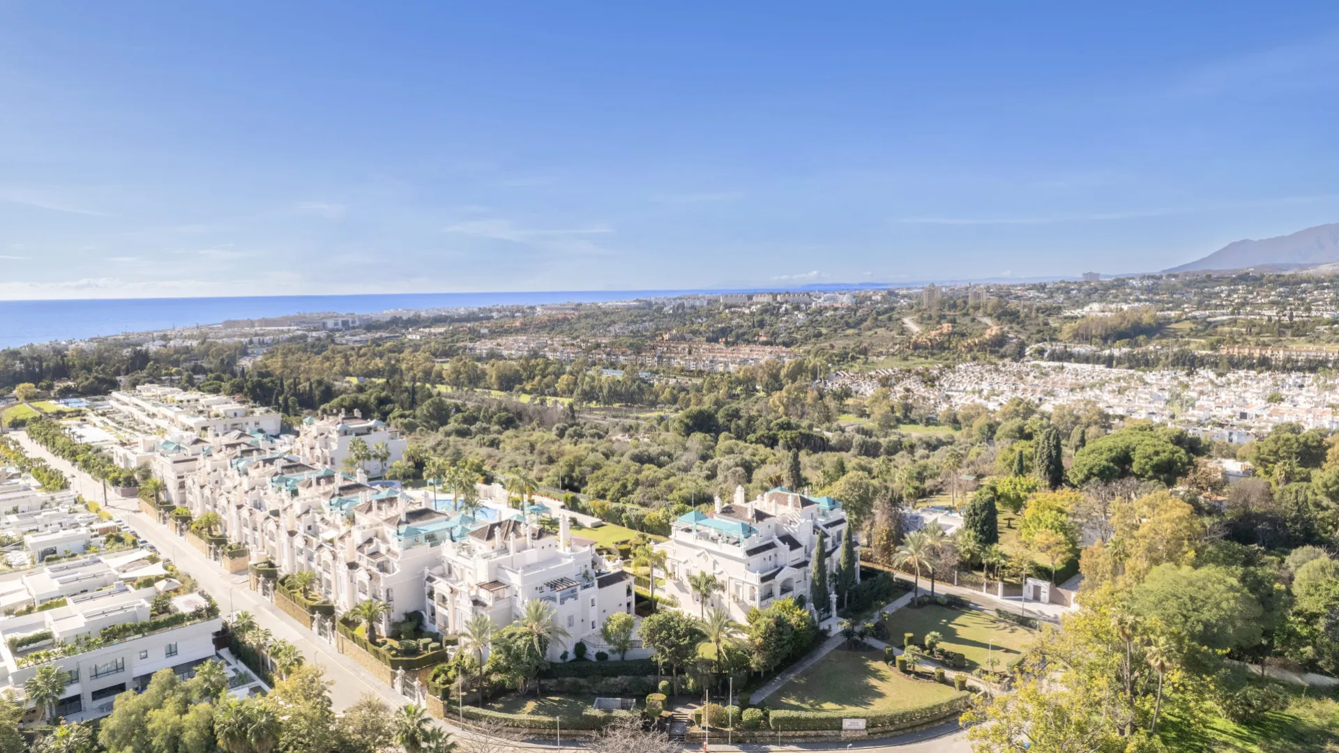For sale Lomas de Sierra Blanca duplex with 3 bedrooms