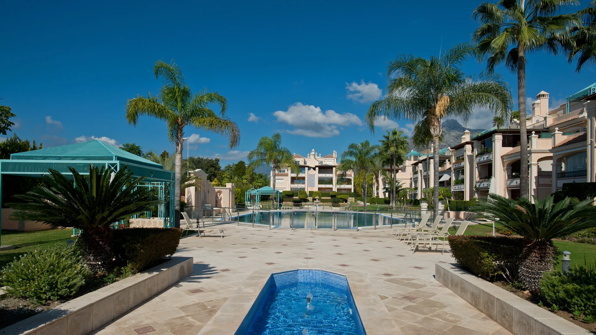 For sale Lomas de Sierra Blanca duplex with 3 bedrooms