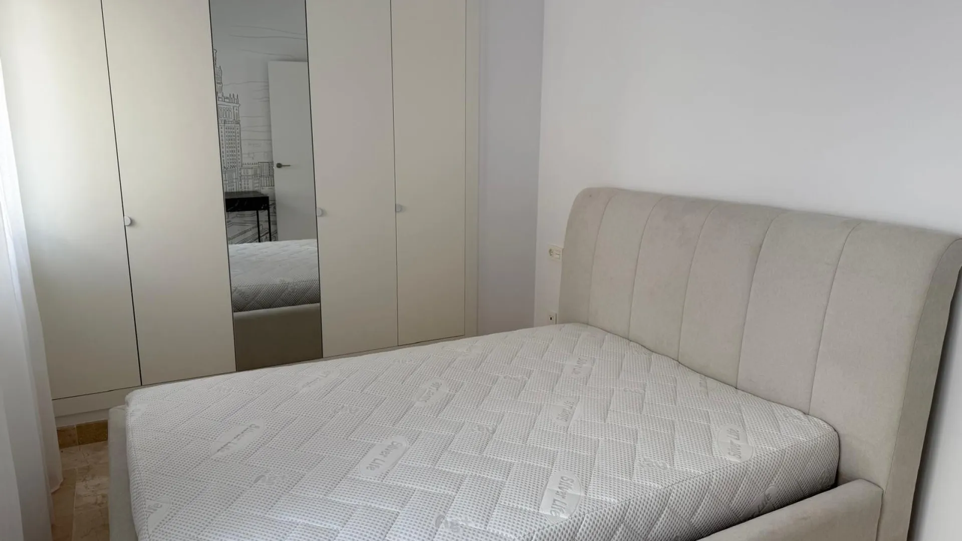 Apartamento en venta con 3 dormitorios en Paraiso Pueblo