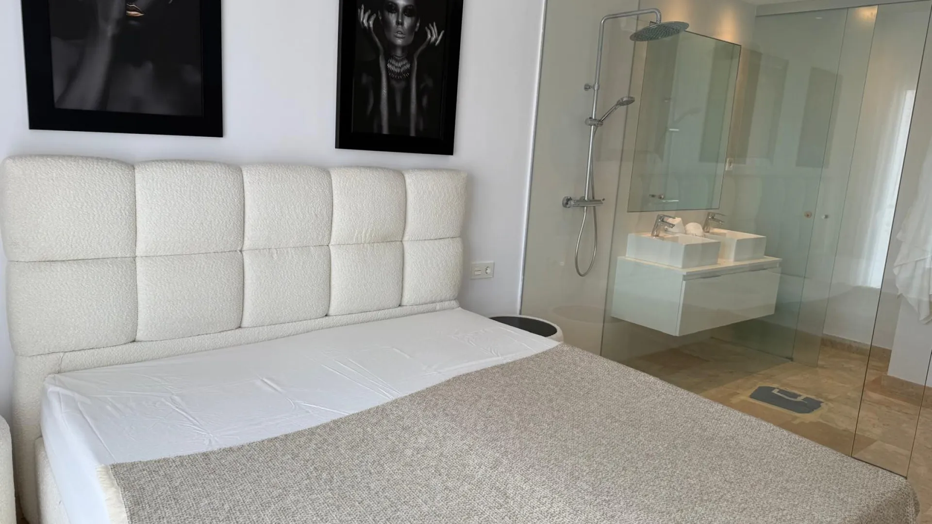Apartamento en venta con 3 dormitorios en Paraiso Pueblo