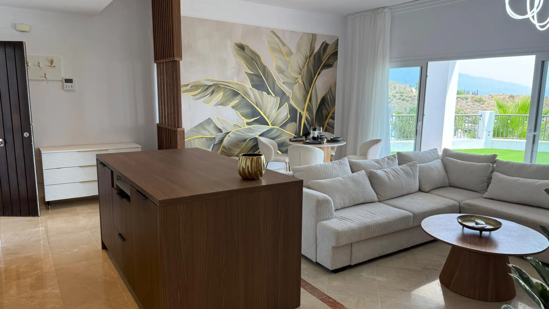 Apartamento en venta con 3 dormitorios en Paraiso Pueblo